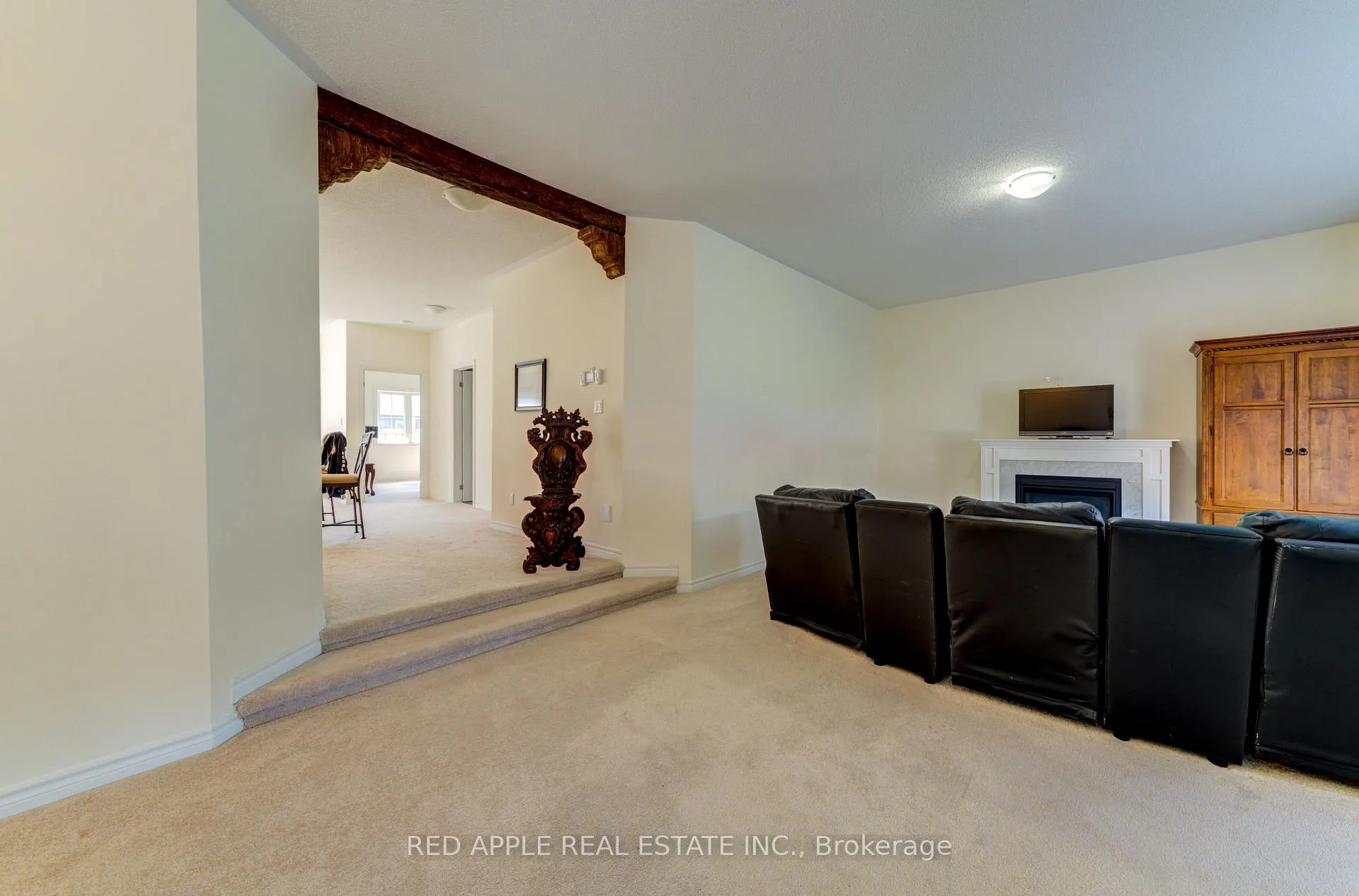 Photo 3 of 5 Beverly Street, Springwater, Elmvale — HOMEH