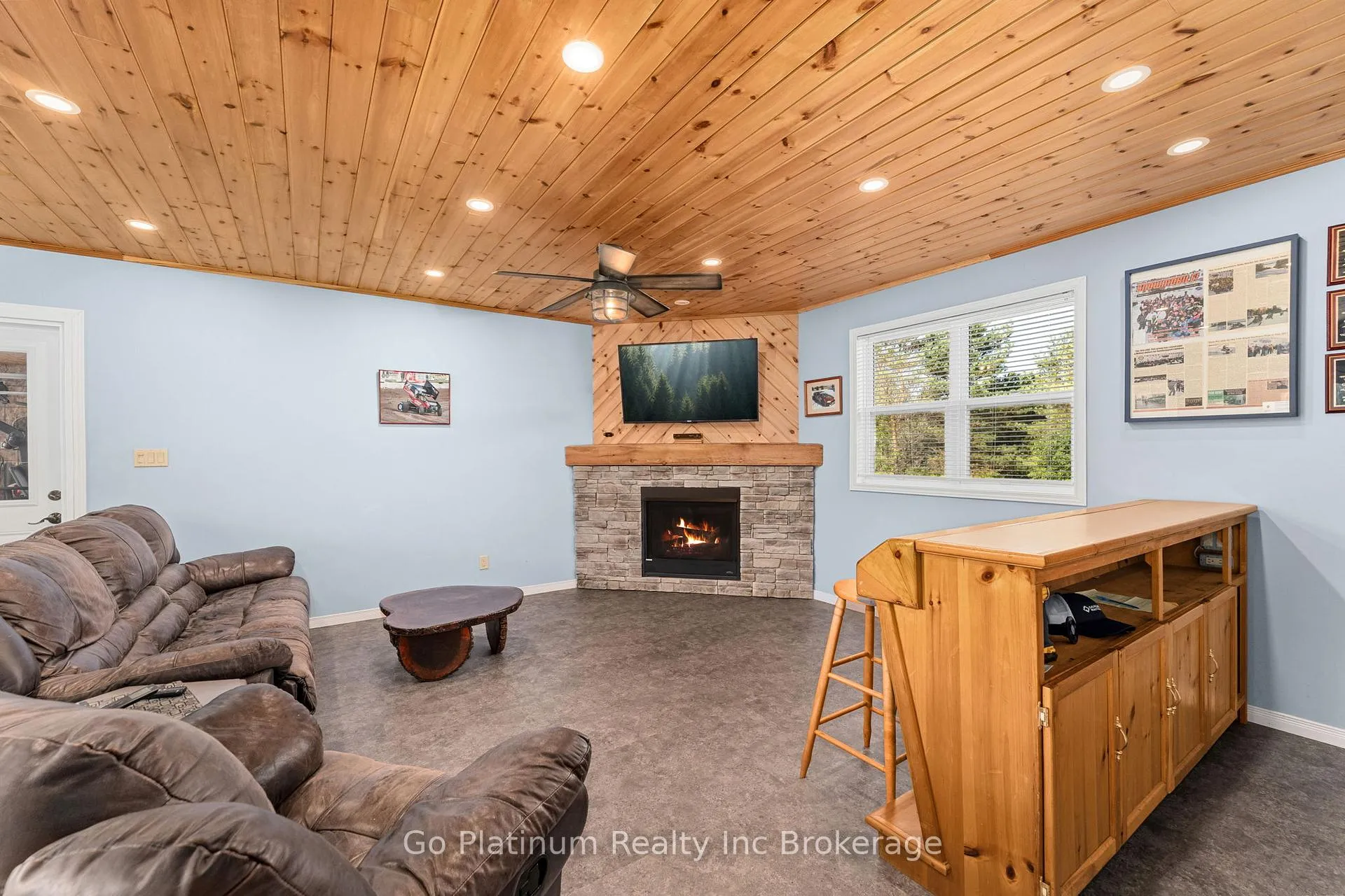 Photo 17 of 889 Sand Hill Road, Joly — HOMEH