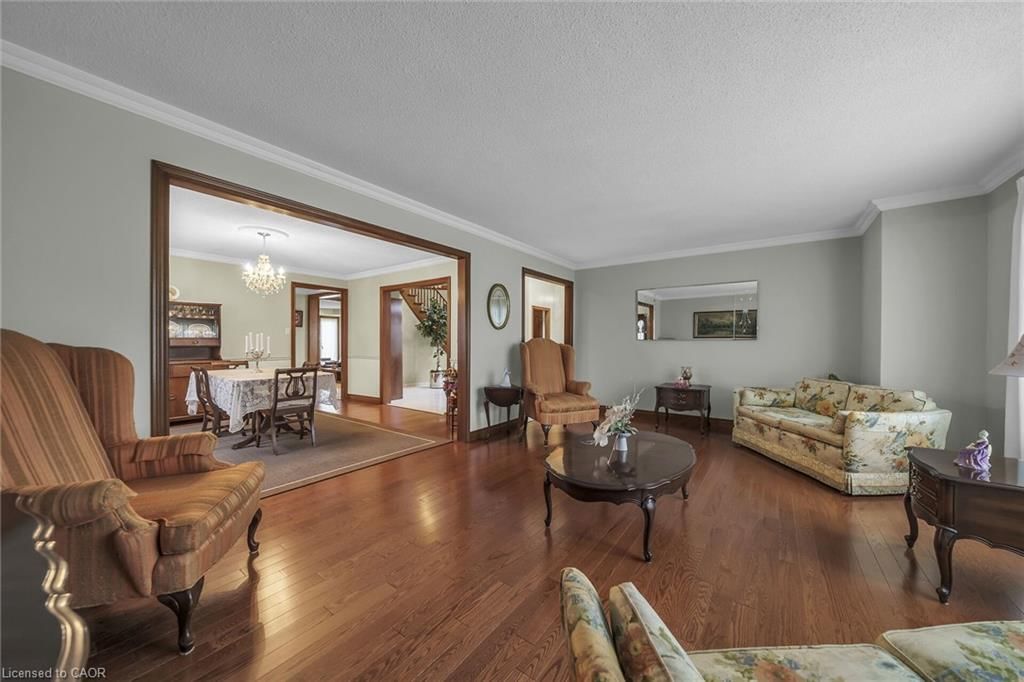 Photo 8 of 3 Shoreline Crescent, Grimsby, Grimsby Beach (540) — HOMEH