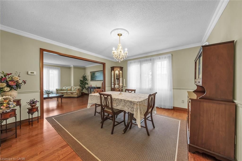 Photo 10 of 3 Shoreline Crescent, Grimsby, Grimsby Beach (540) — HOMEH