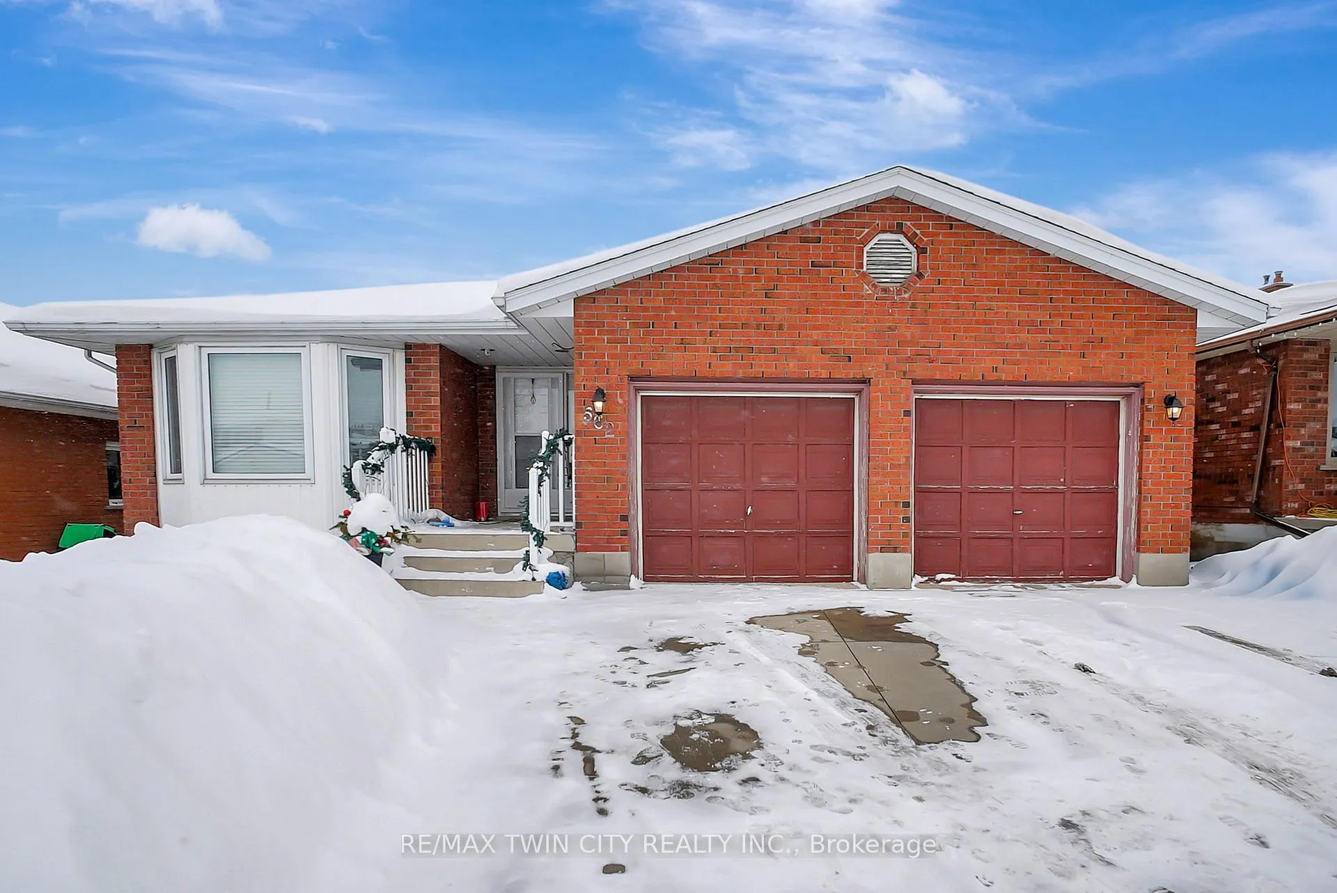 Photo 1 of 562 Champlain Boulevard, Cambridge — HOMEH