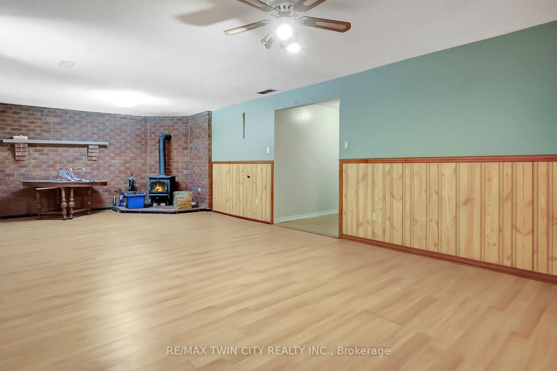 Photo 22 of 562 Champlain Boulevard, Cambridge — HOMEH