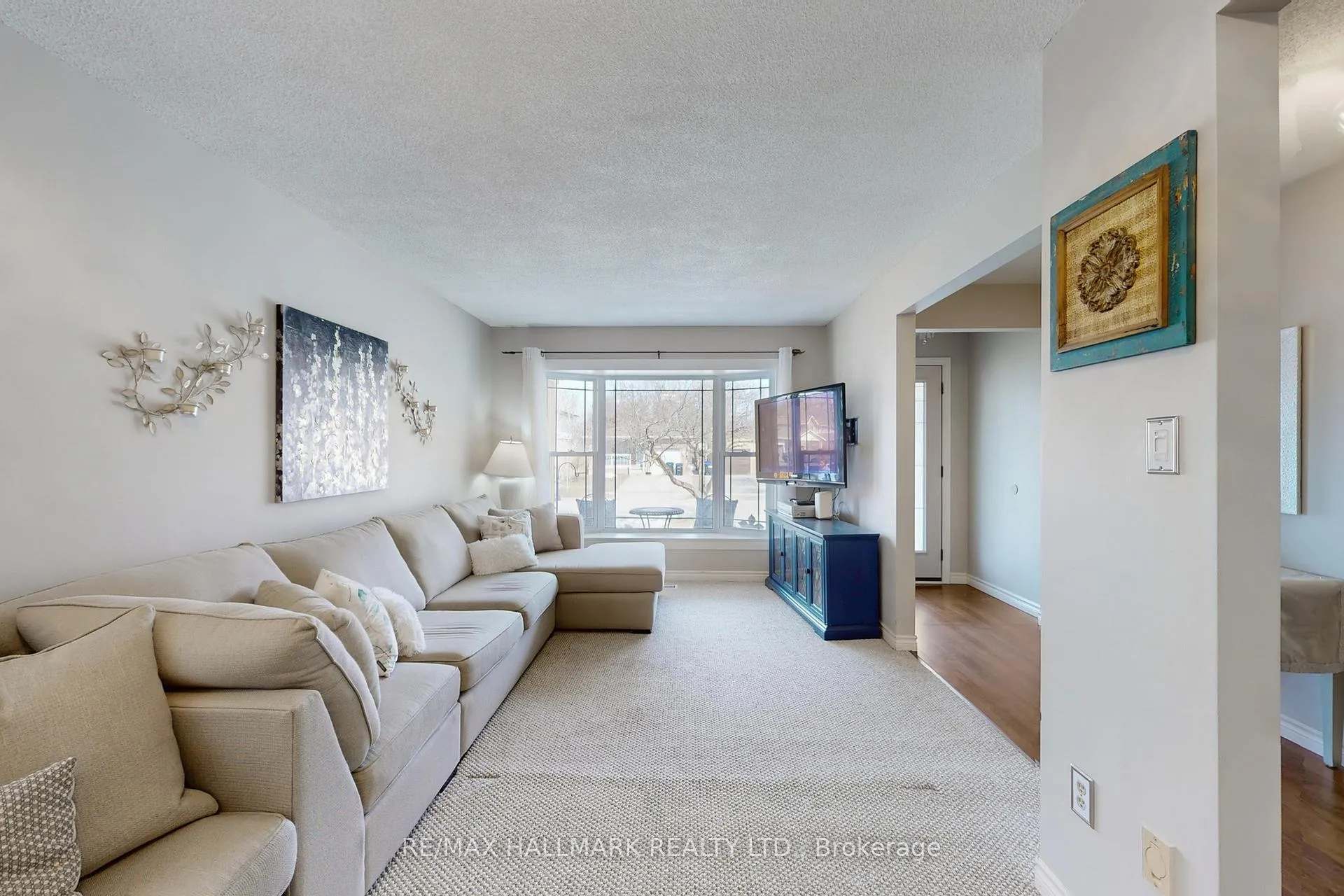 Photo 6 of 111 Kerr Boulevard, New Tecumseth, Alliston — HOMEH