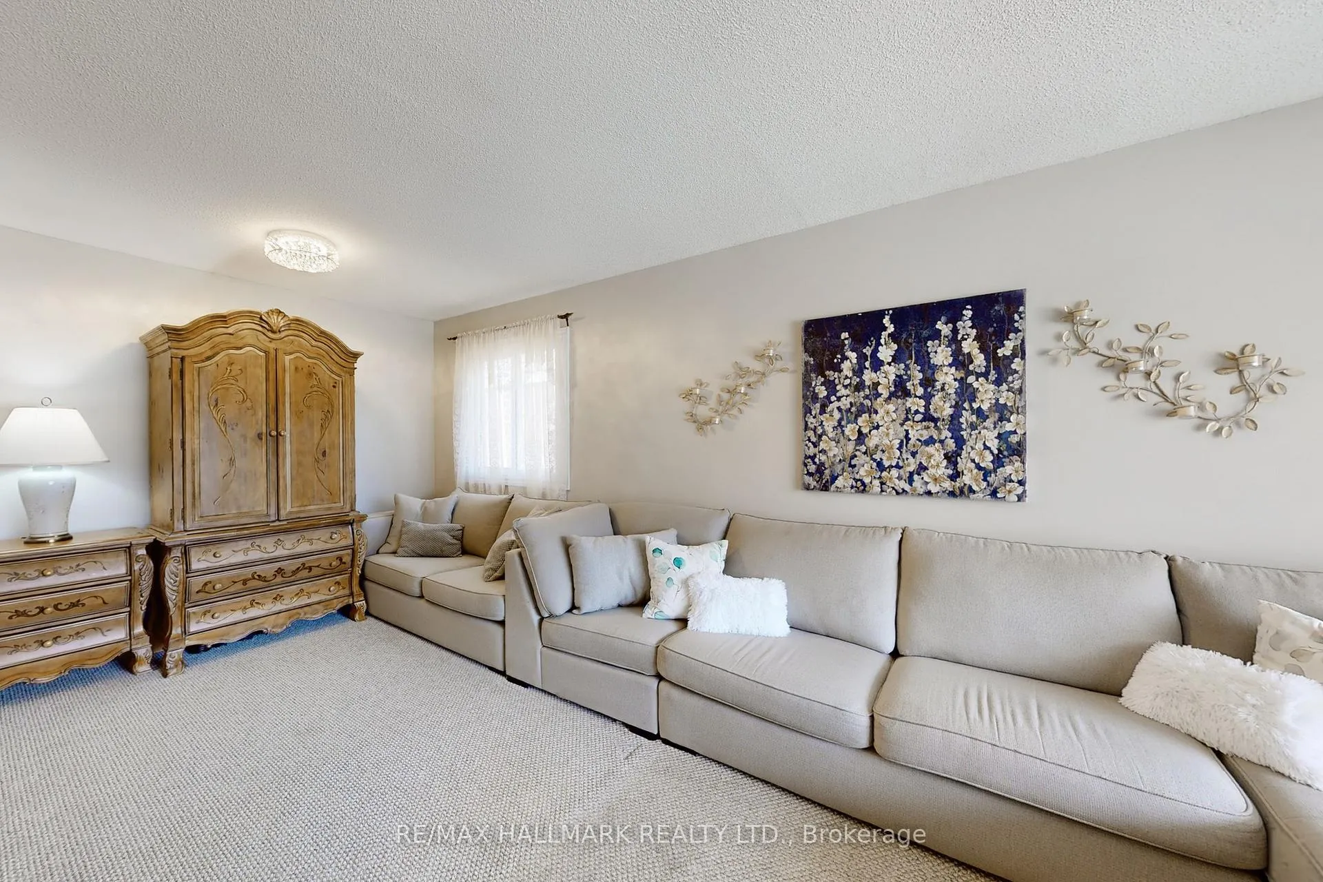 Photo 7 of 111 Kerr Boulevard, New Tecumseth, Alliston — HOMEH