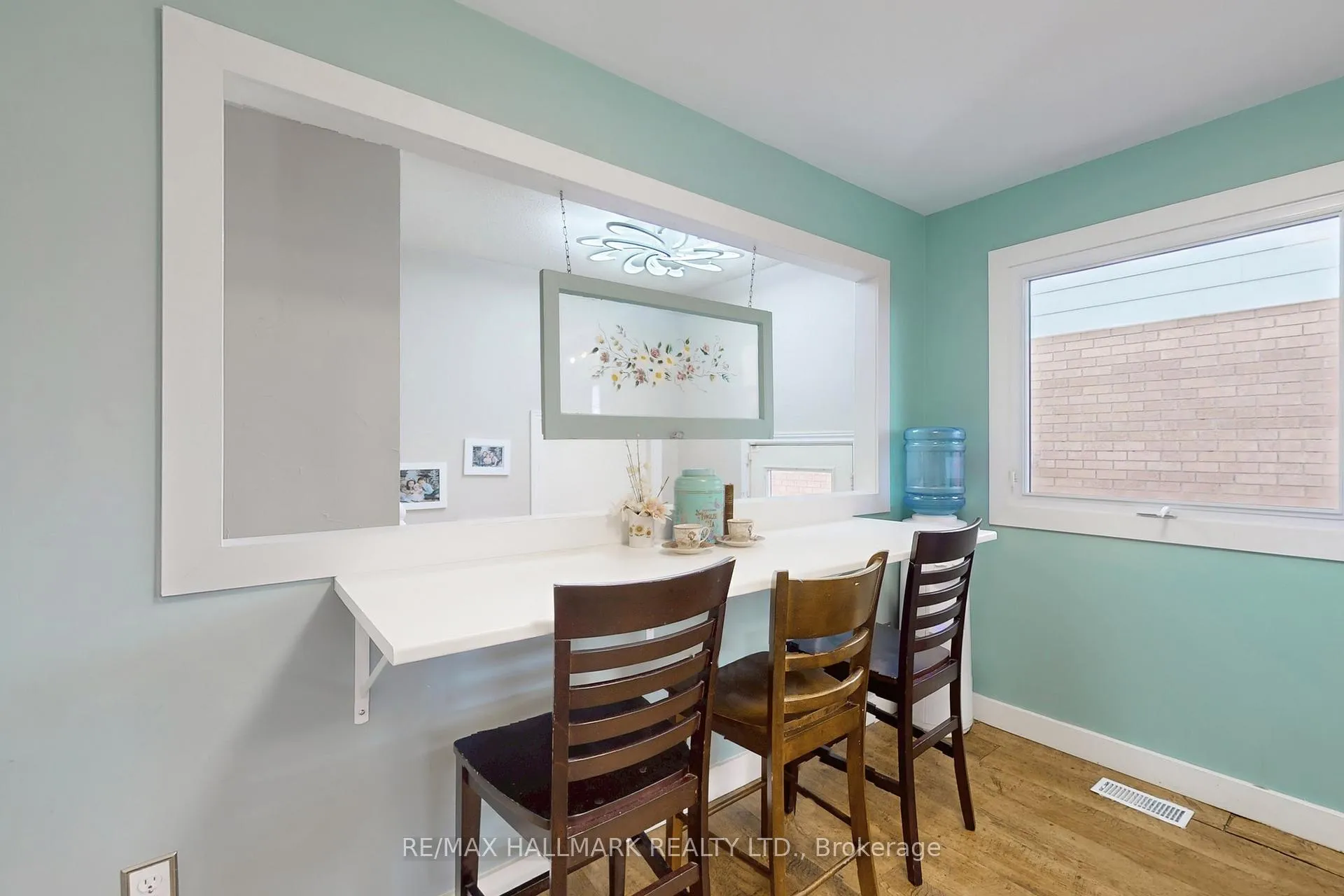 Photo 10 of 111 Kerr Boulevard, New Tecumseth, Alliston — HOMEH