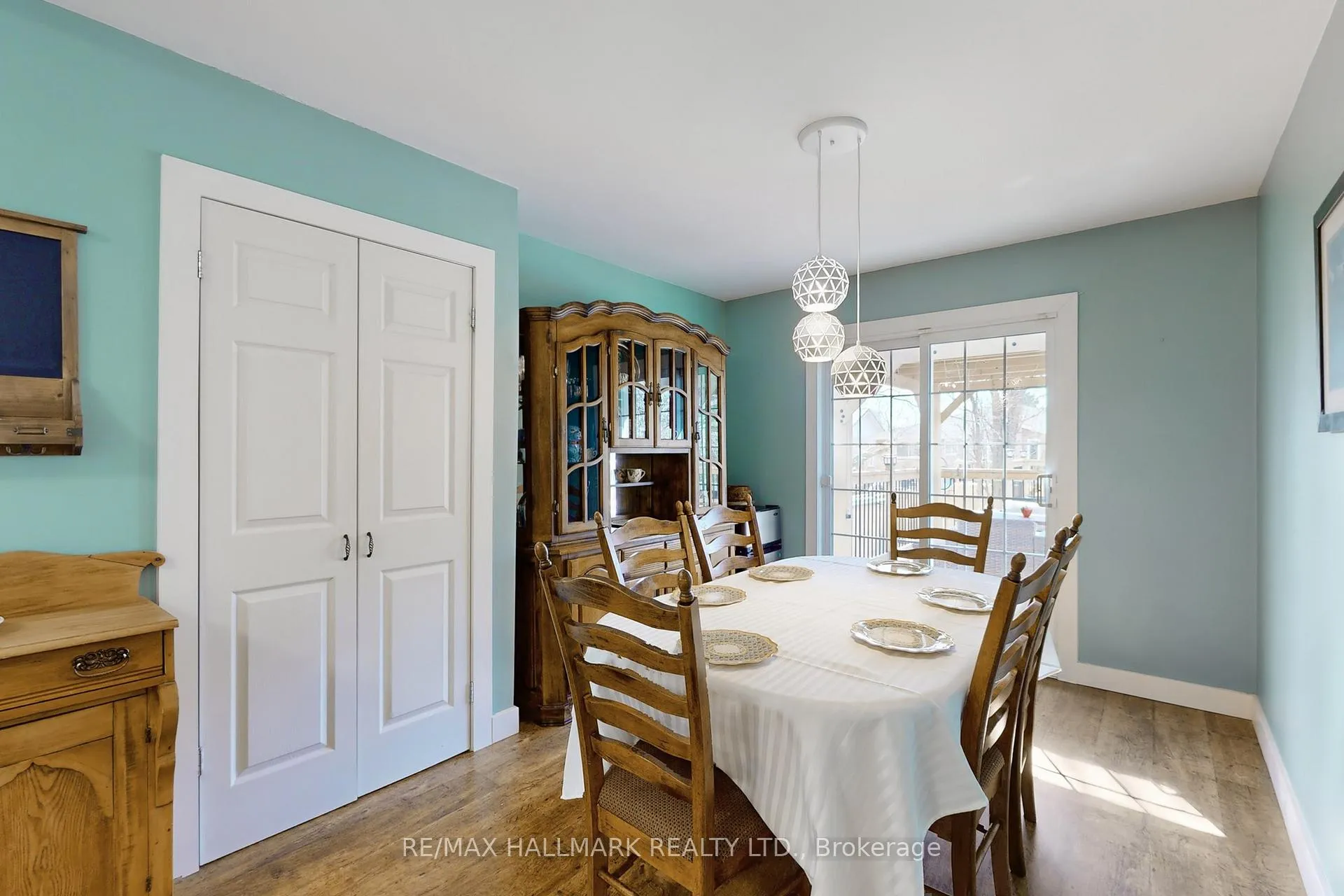 Photo 11 of 111 Kerr Boulevard, New Tecumseth, Alliston — HOMEH