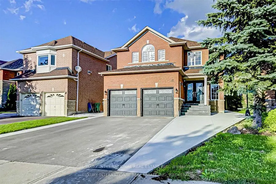Photo 1 of 85 Summer Valley Drive, Brampton, Snelgrove — HOMEH