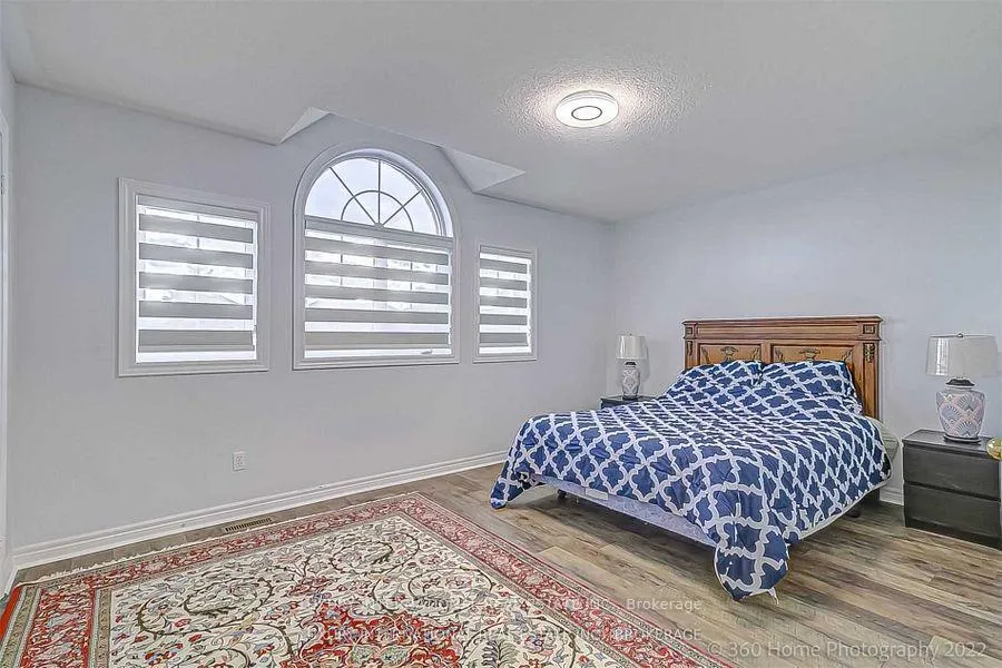 Photo 23 of 85 Summer Valley Drive, Brampton, Snelgrove — HOMEH