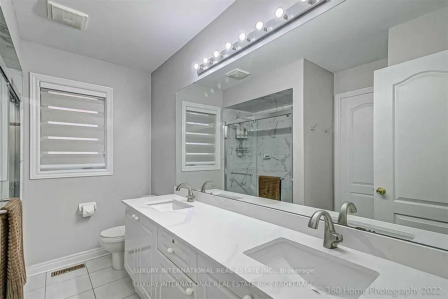 Photo 25 of 85 Summer Valley Drive, Brampton, Snelgrove — HOMEH