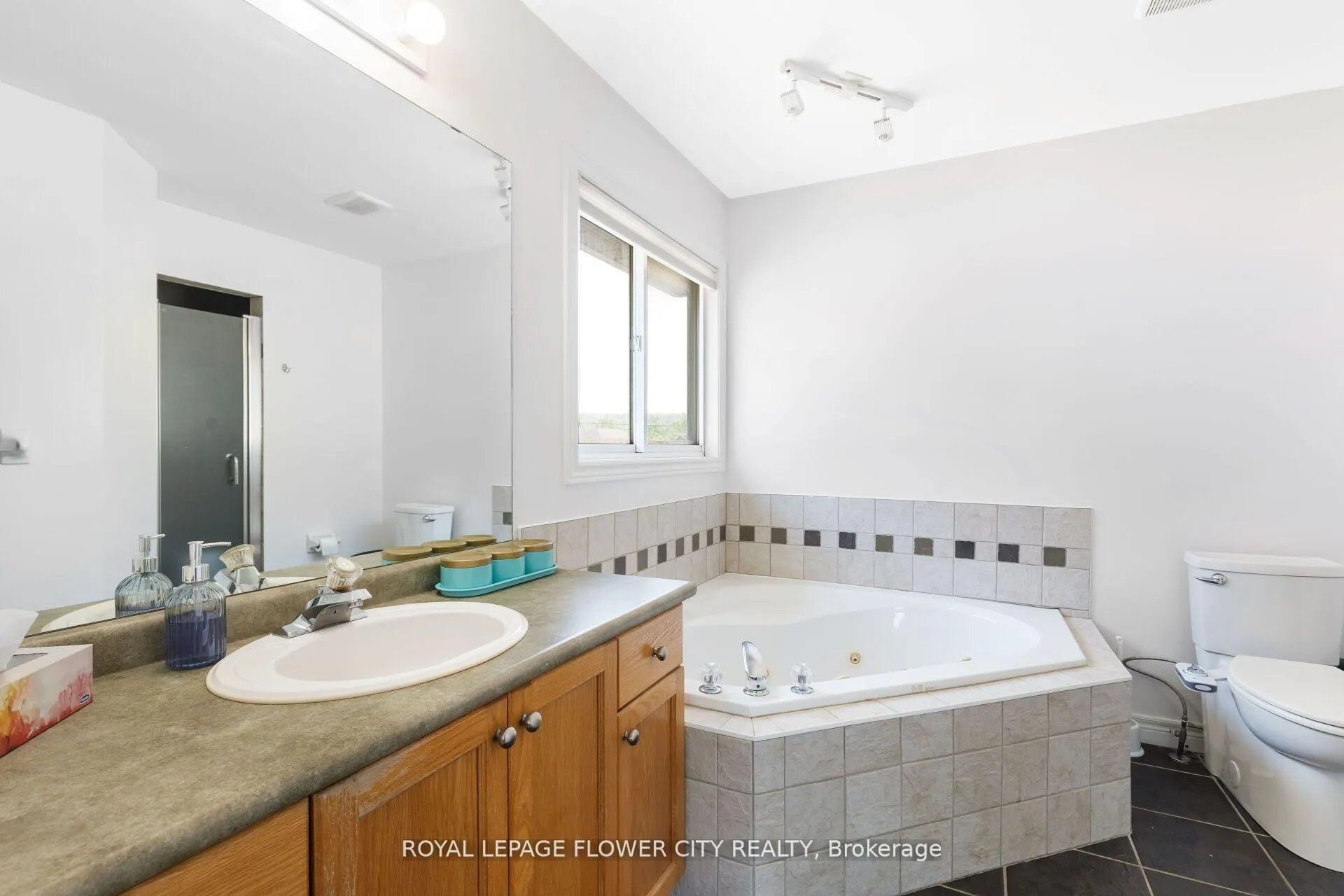 Photo 19 of 1297 Barton Street, Hamilton, Winona — HOMEH