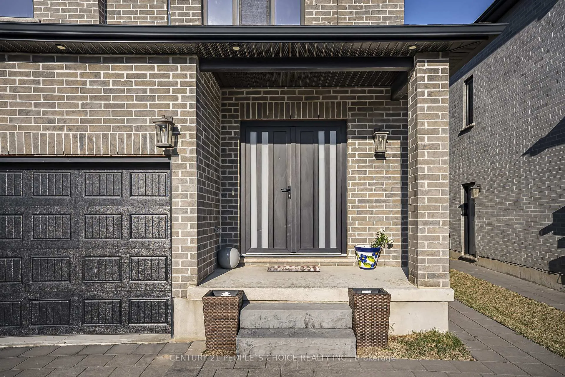 Photo 14 of 24 Grandville Circle, Brant, Paris — HOMEH