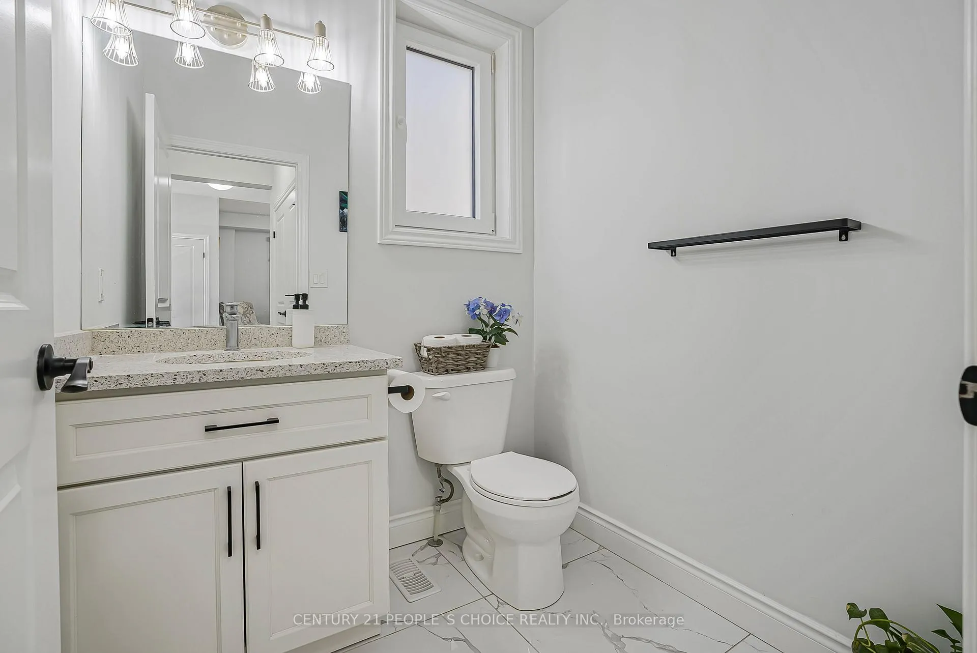 Photo 19 of 24 Grandville Circle, Brant, Paris — HOMEH