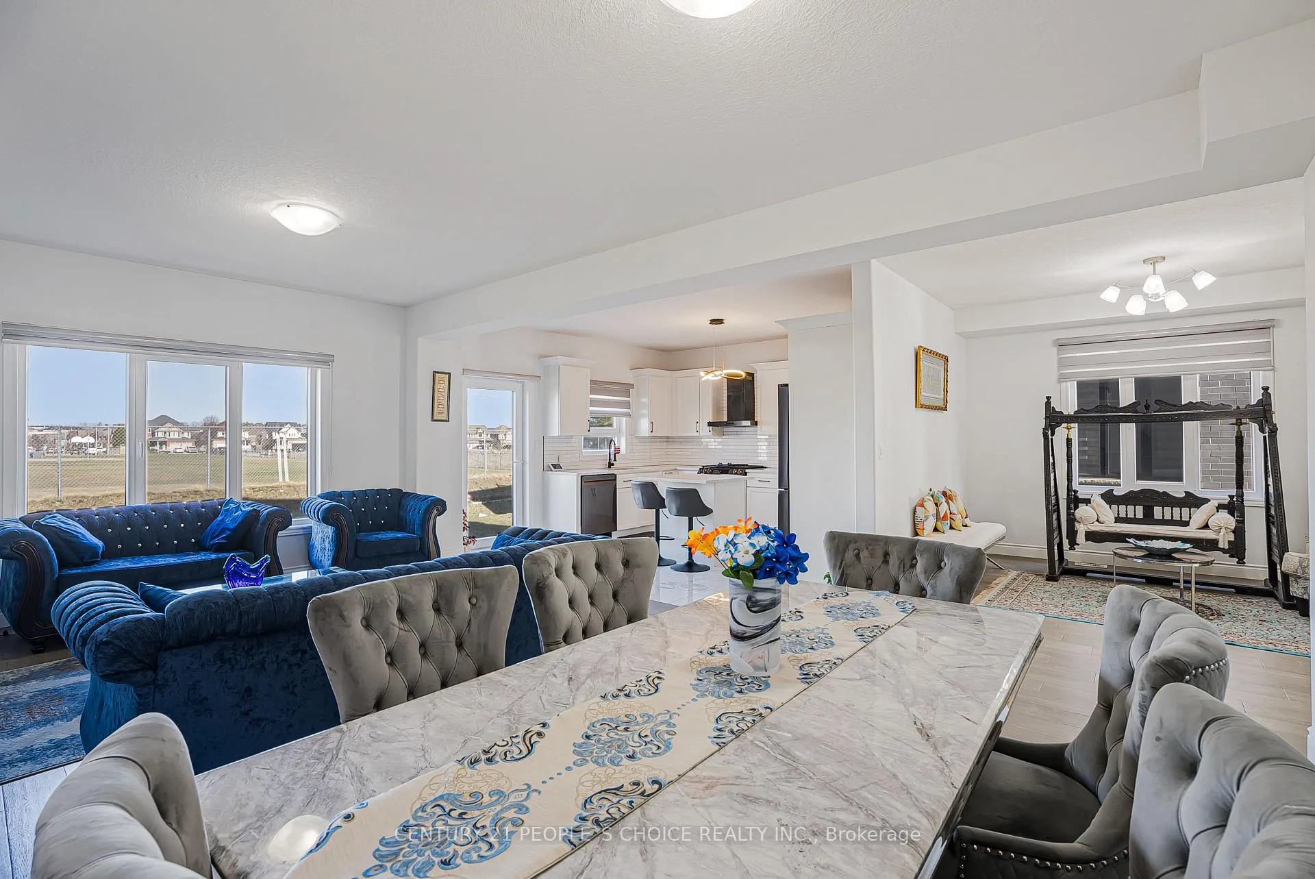 Photo 24 of 24 Grandville Circle, Brant, Paris — HOMEH