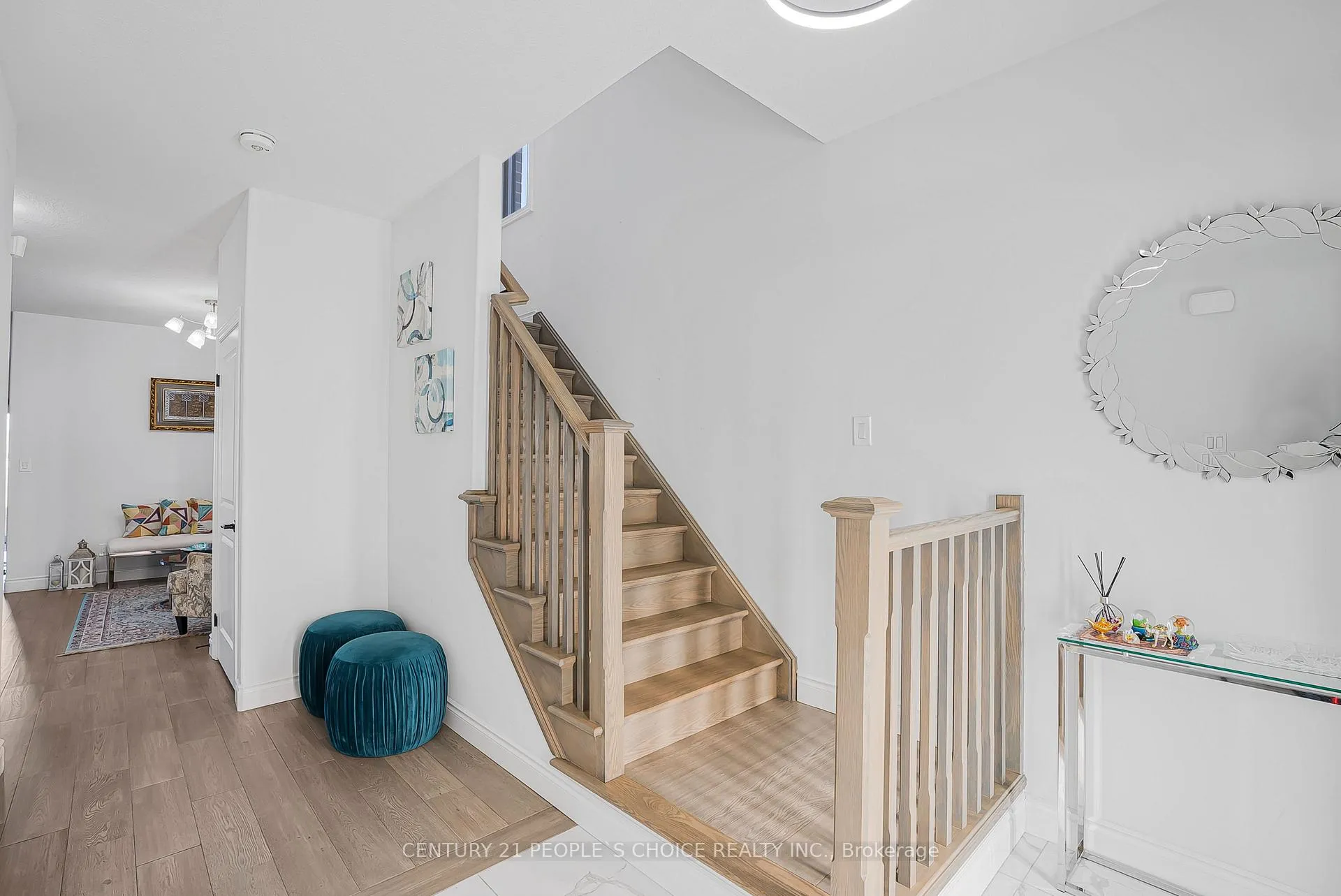 Photo 33 of 24 Grandville Circle, Brant, Paris — HOMEH