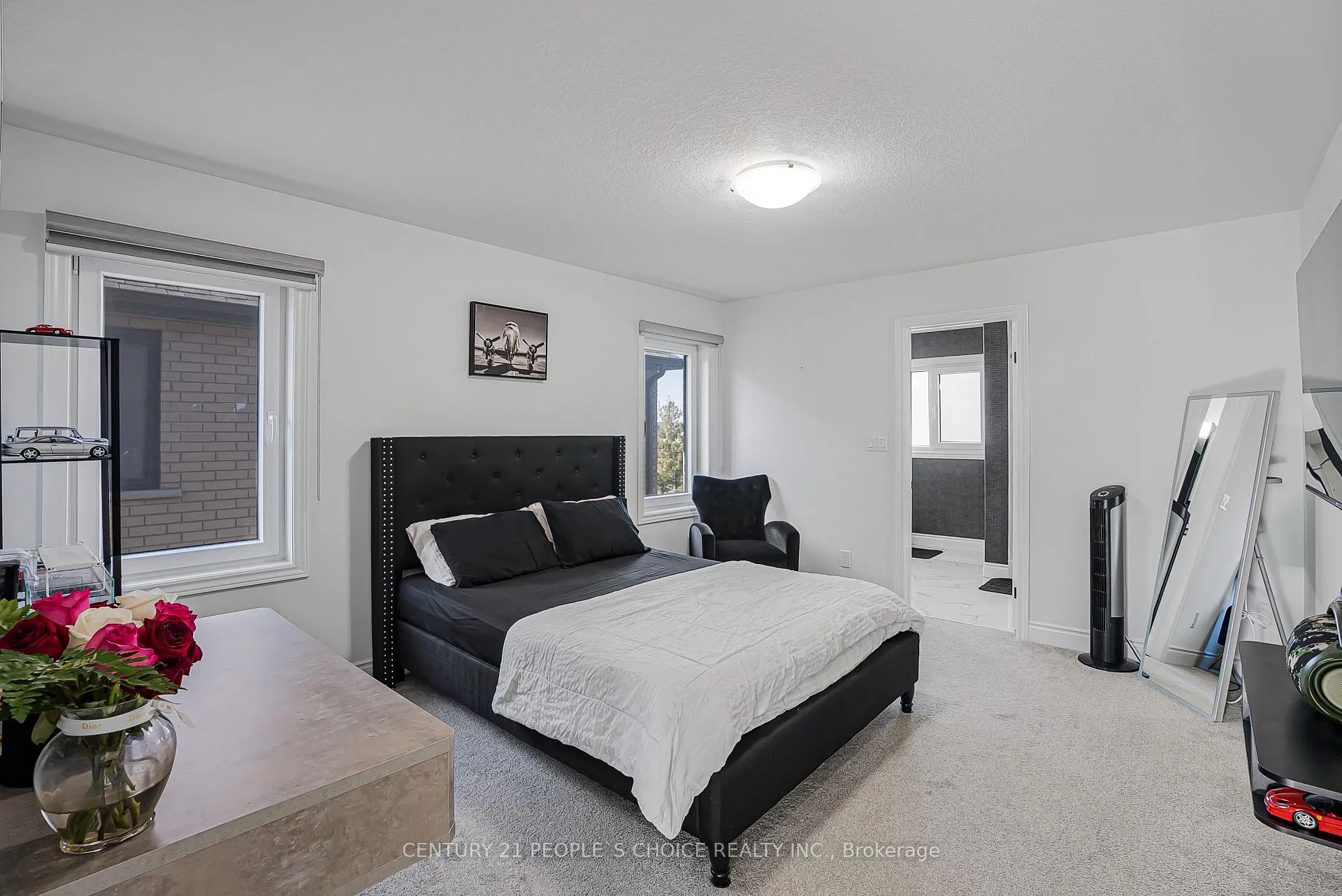 Photo 34 of 24 Grandville Circle, Brant, Paris — HOMEH