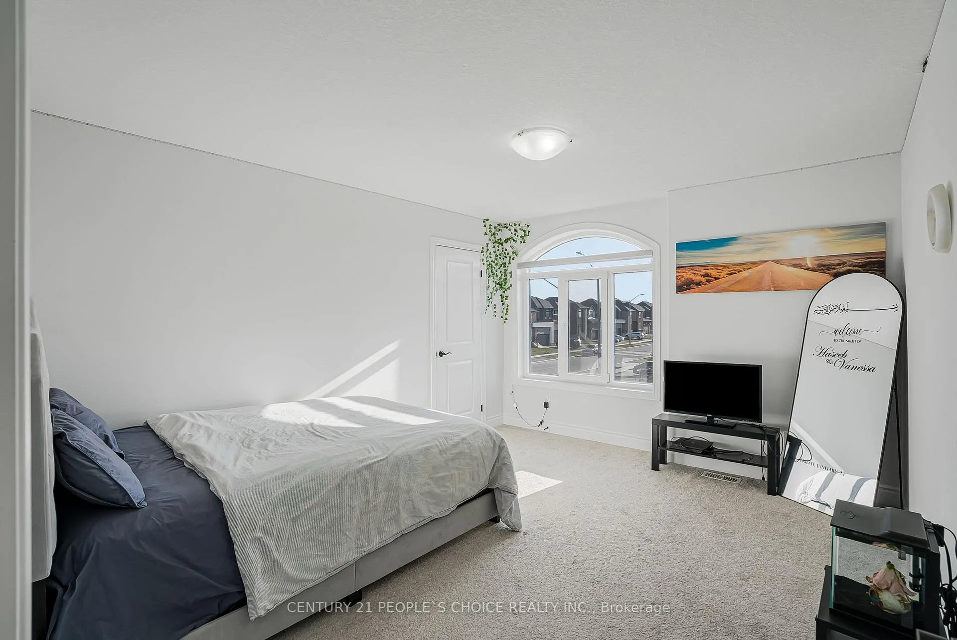 Photo 42 of 24 Grandville Circle, Brant, Paris — HOMEH