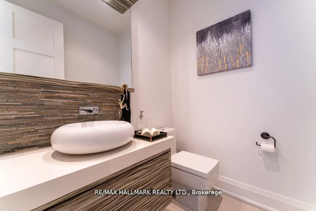 Photo 7 of 17 Hammok Crescent, Markham, Bayview Glen — HOMEH