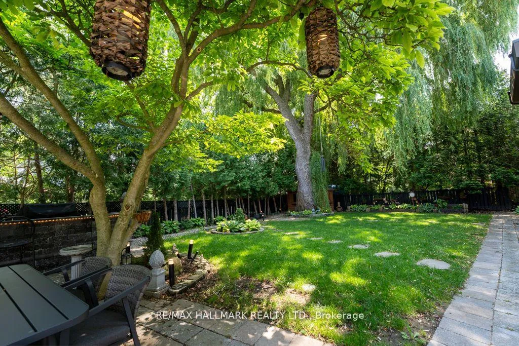 Photo 43 of 17 Hammok Crescent, Markham, Bayview Glen — HOMEH