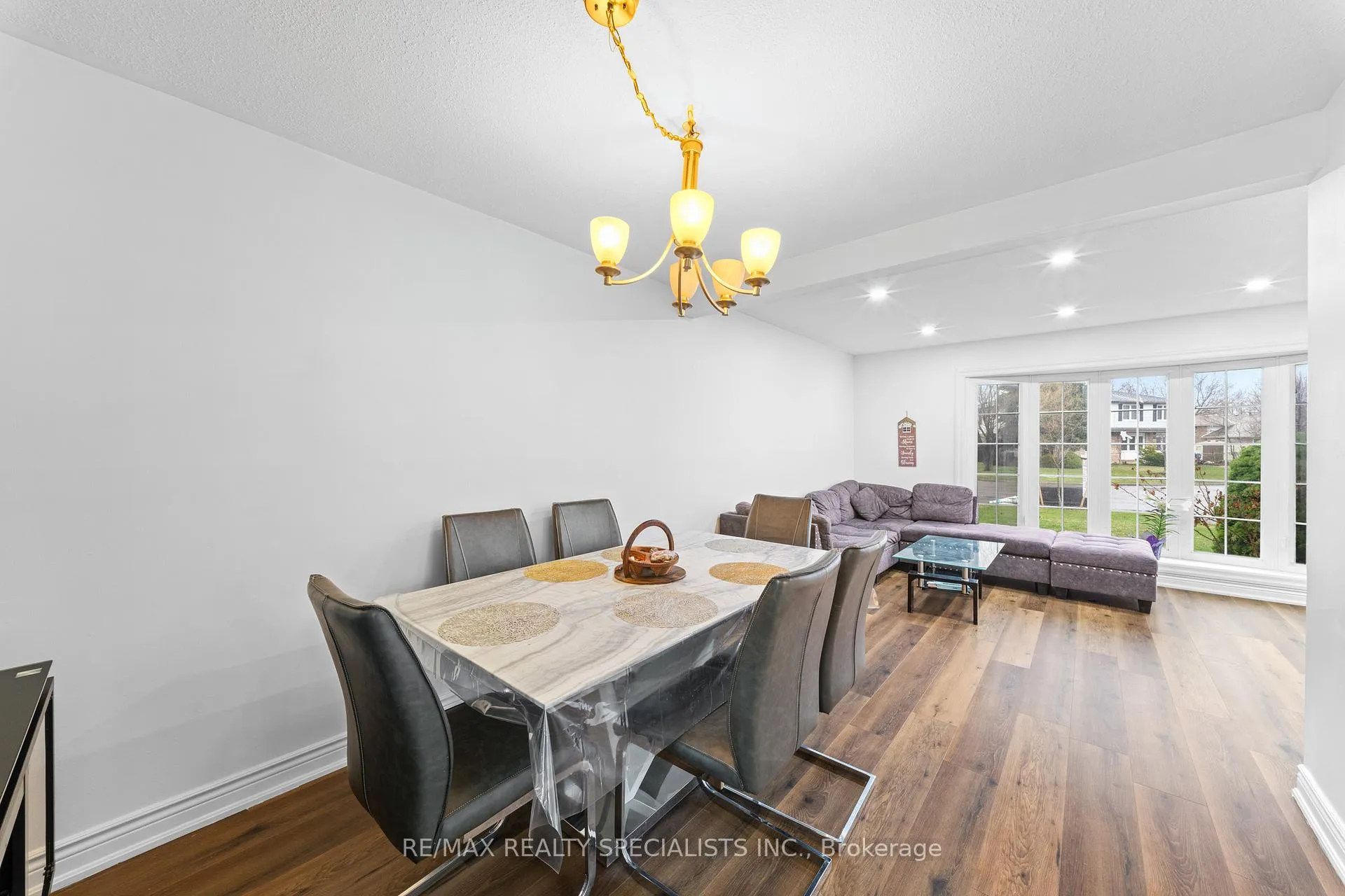 Photo 13 of 63 Davenport Crescent, Brampton, Southgate — HOMEH