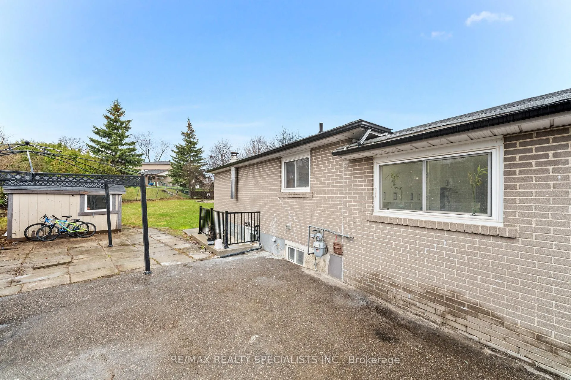 Photo 37 of 63 Davenport Crescent, Brampton, Southgate — HOMEH