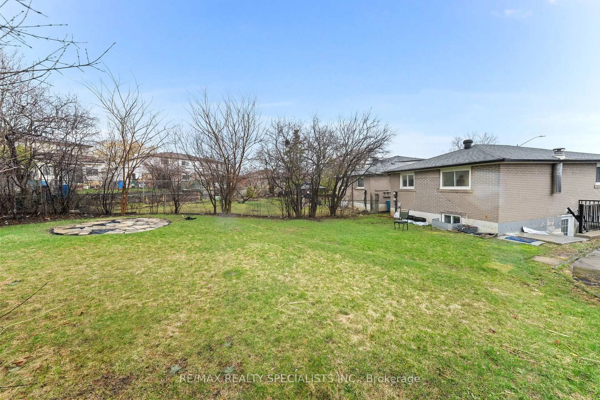 Photo 41 of 63 Davenport Crescent, Brampton, Southgate — HOMEH