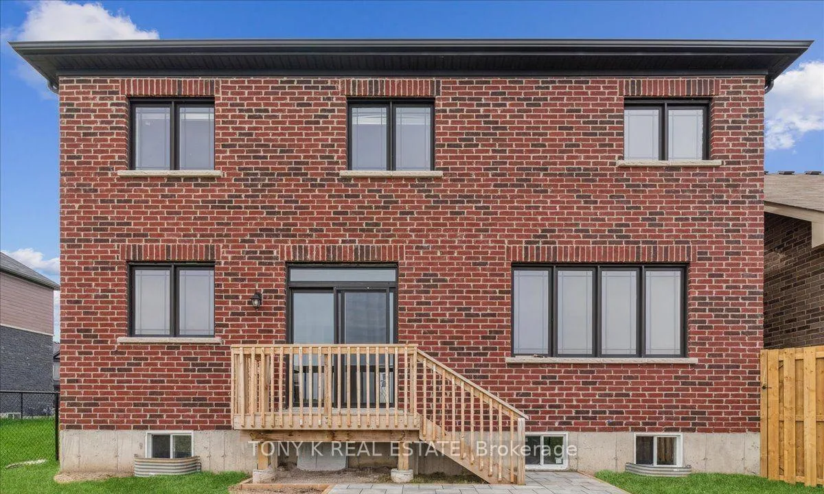 Photo 9 of 137 David Street, Haldimand — HOMEH