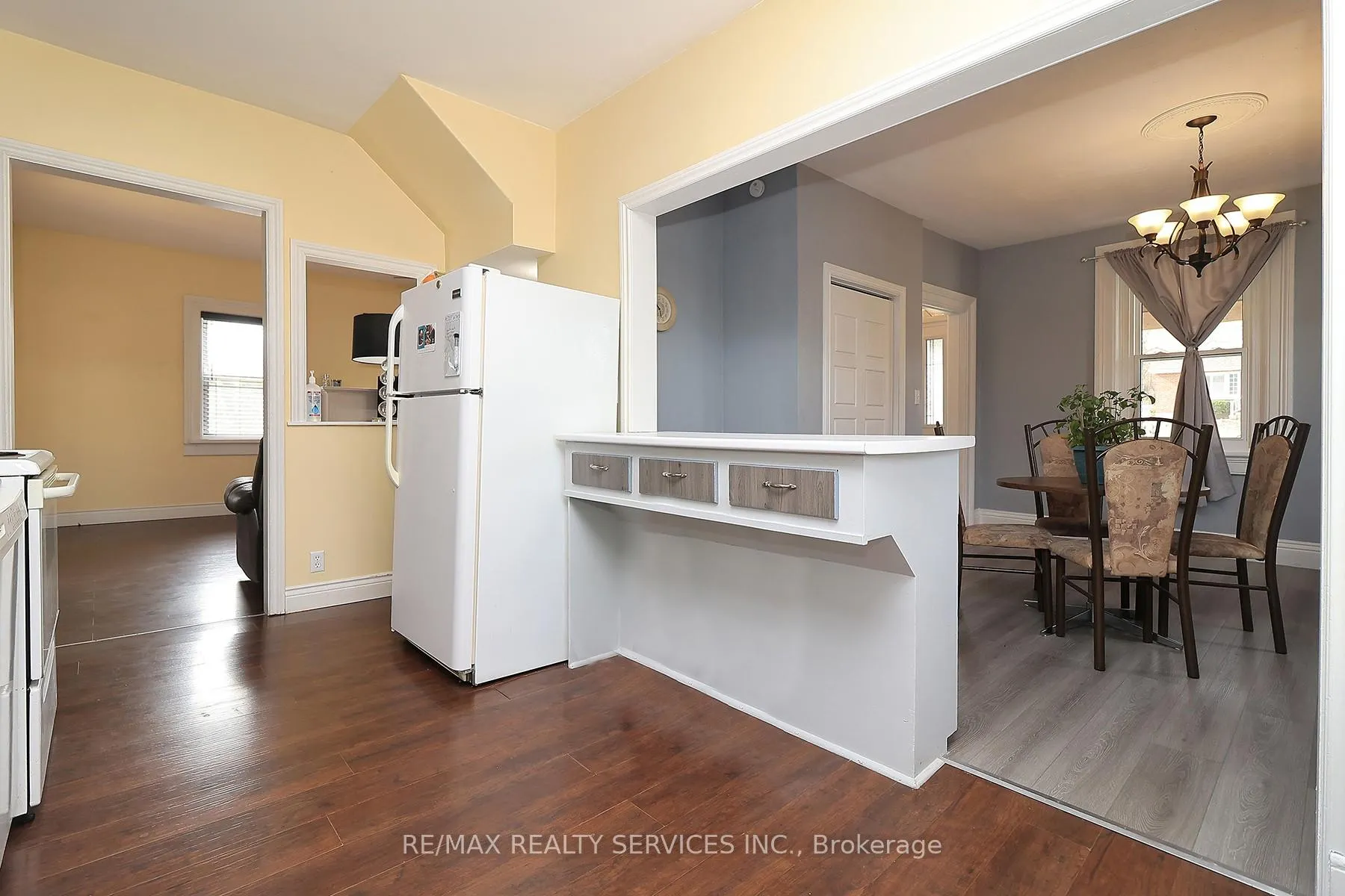 Photo 5 of 240 Freelton Road, Hamilton, Freelton — HOMEH