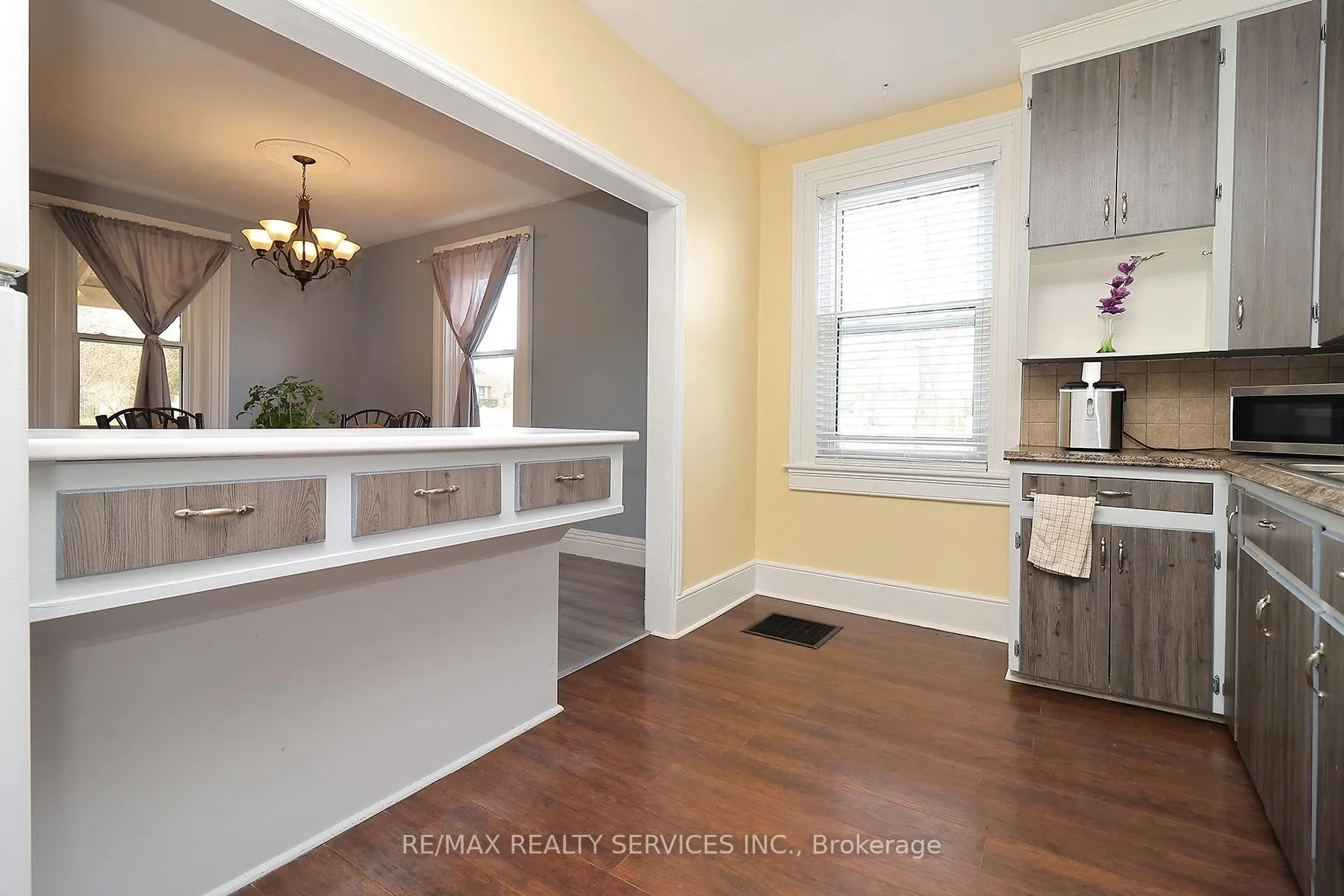 Photo 7 of 240 Freelton Road, Hamilton, Freelton — HOMEH
