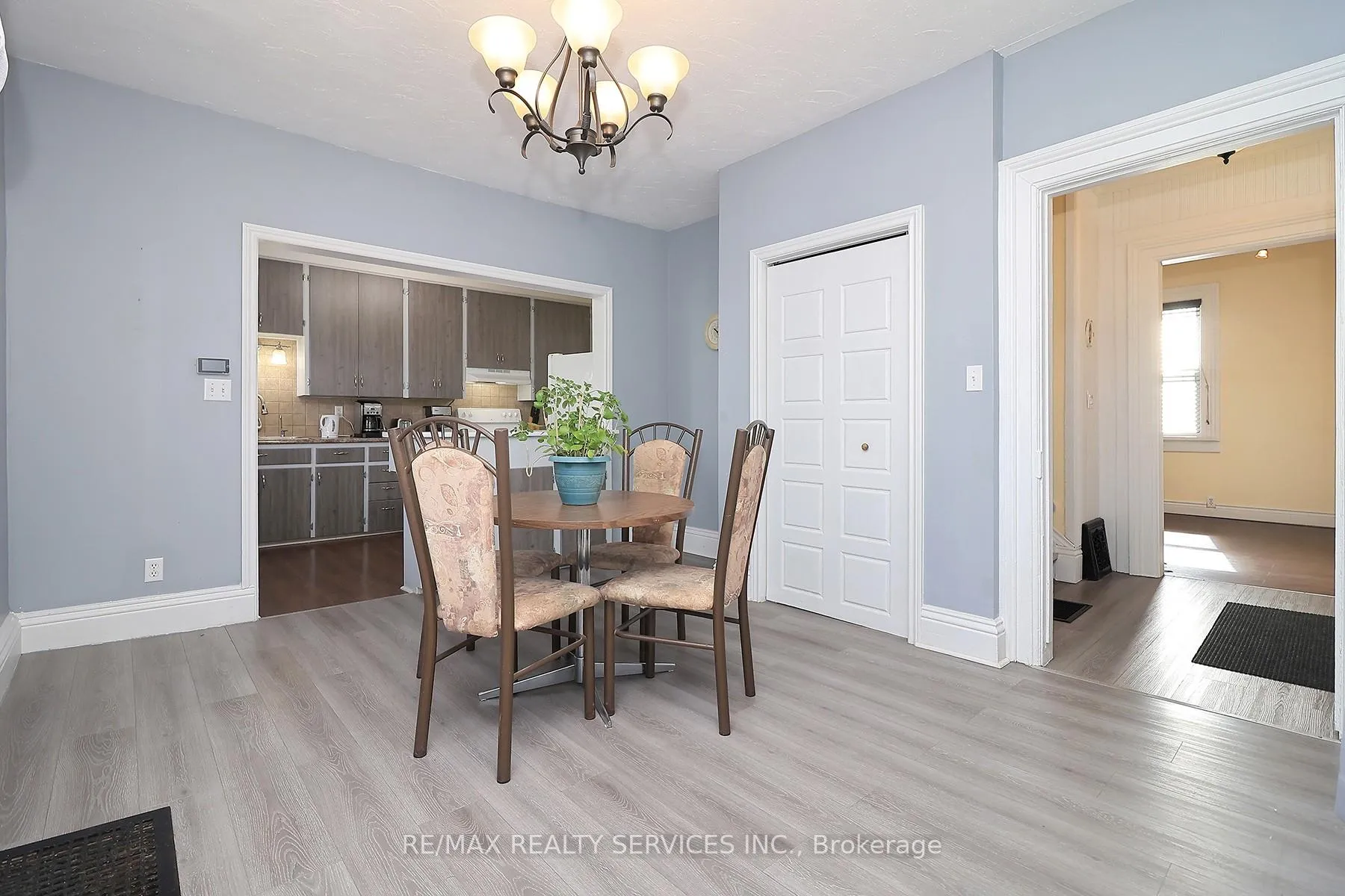 Photo 10 of 240 Freelton Road, Hamilton, Freelton — HOMEH