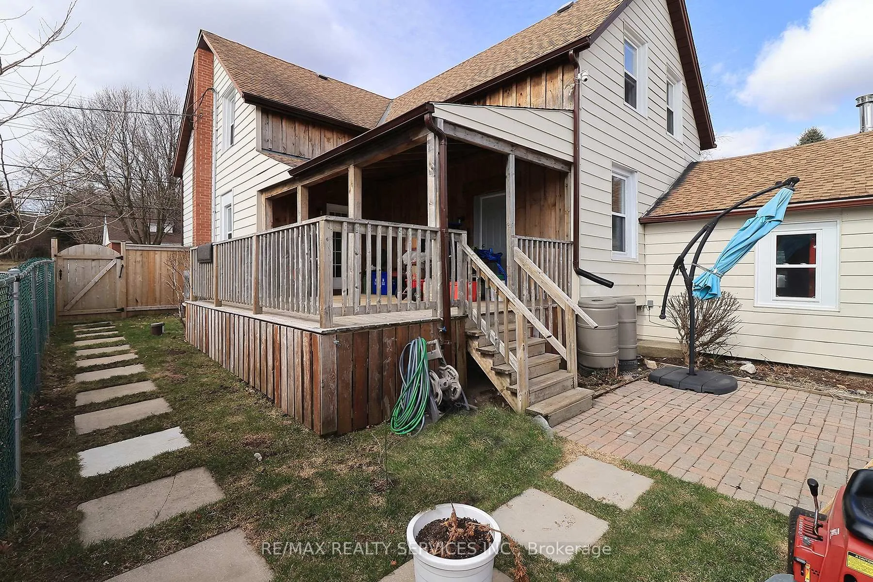 Photo 18 of 240 Freelton Road, Hamilton, Freelton — HOMEH