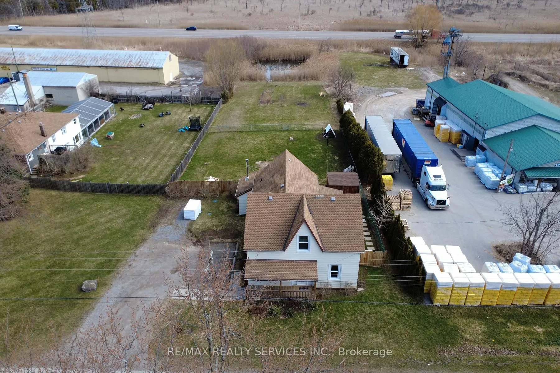 Photo 19 of 240 Freelton Road, Hamilton, Freelton — HOMEH