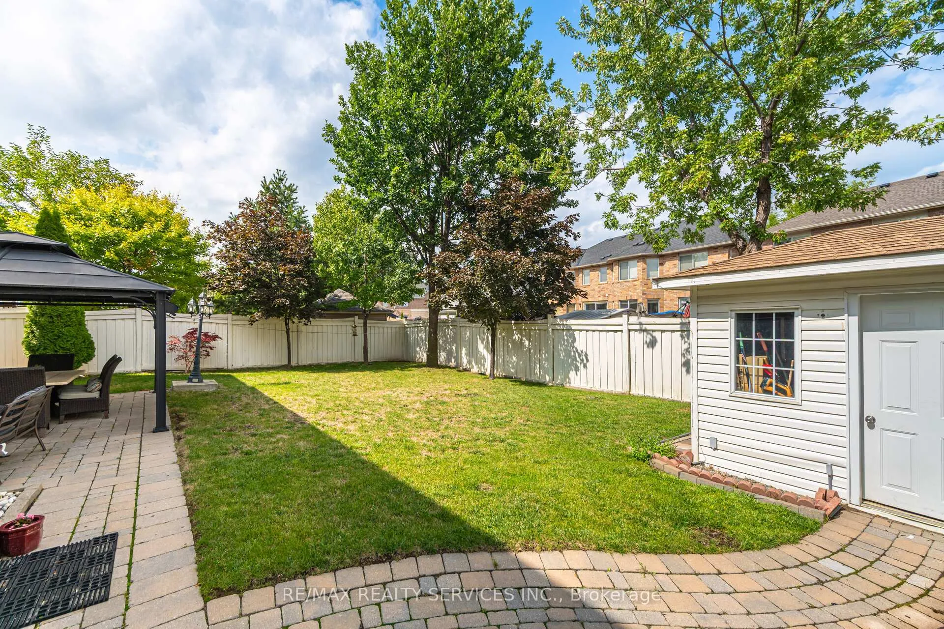Photo 44 of 19 Richland Crescent, Brampton, Vales of Castlemore — HOMEH