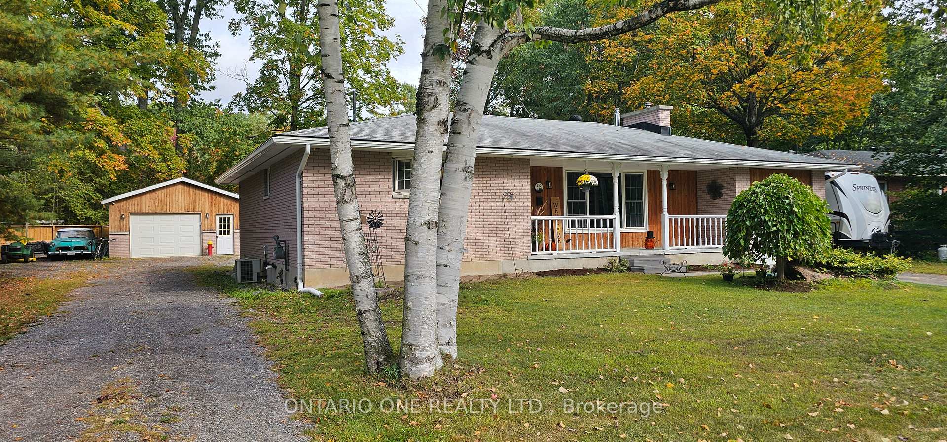 Photo 3 of 550 Muskoka Beach Road, Gravenhurst, Muskoka (S) — HOMEH