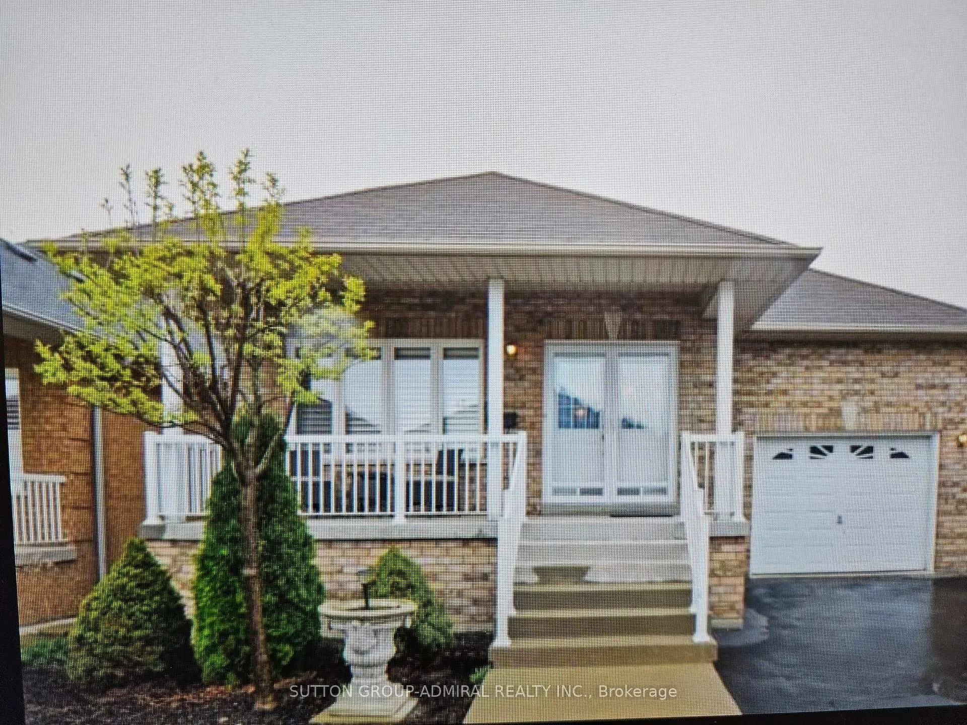 Front of 9 Amalfi Court