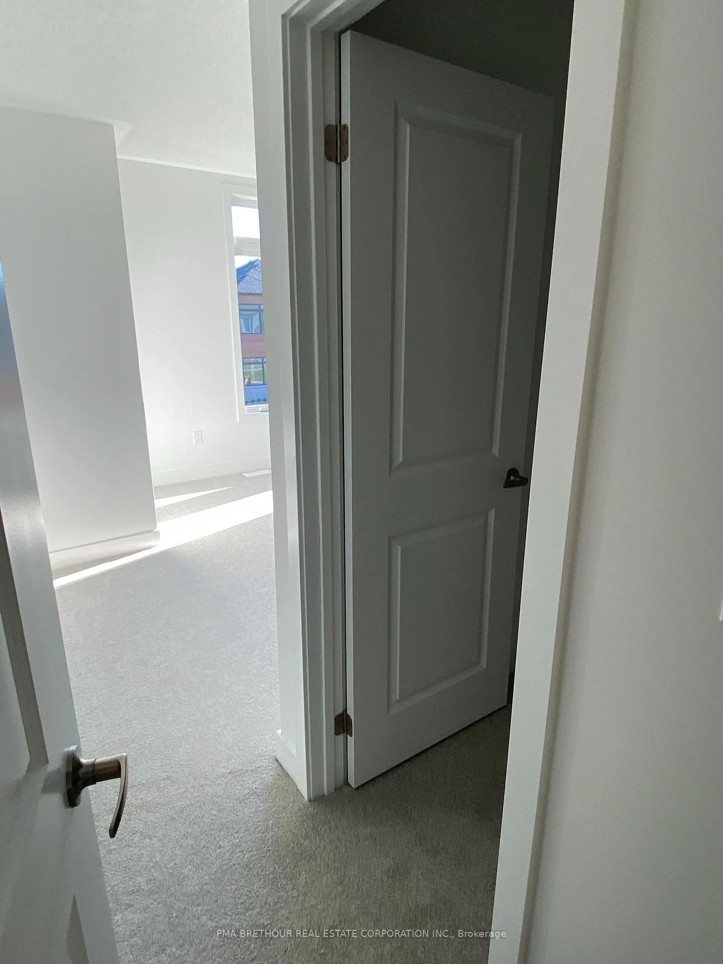 Photo 19 of 35 Brabin Circle, Whitby, Rural Whitby — HOMEH