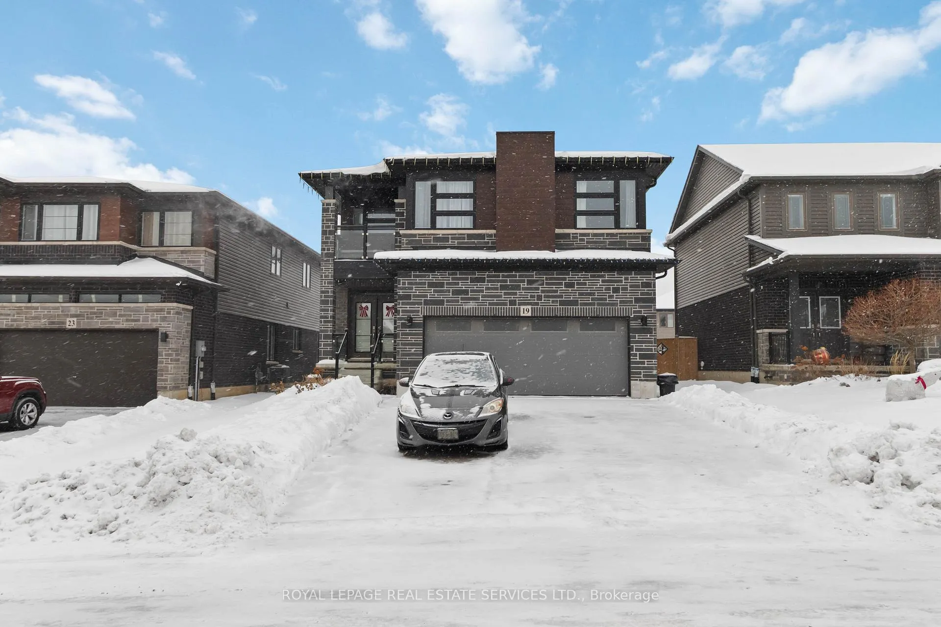Photo 1 of 19 McGovern Lane, Brant, Paris — HOMEH