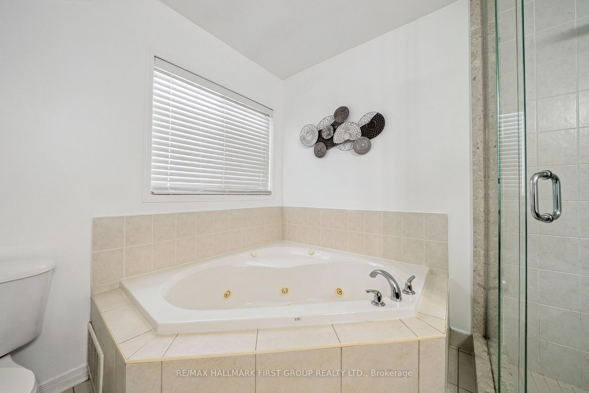 Photo 27 of 35 Allworth Crescent, Clarington, Bowmanville — HOMEH
