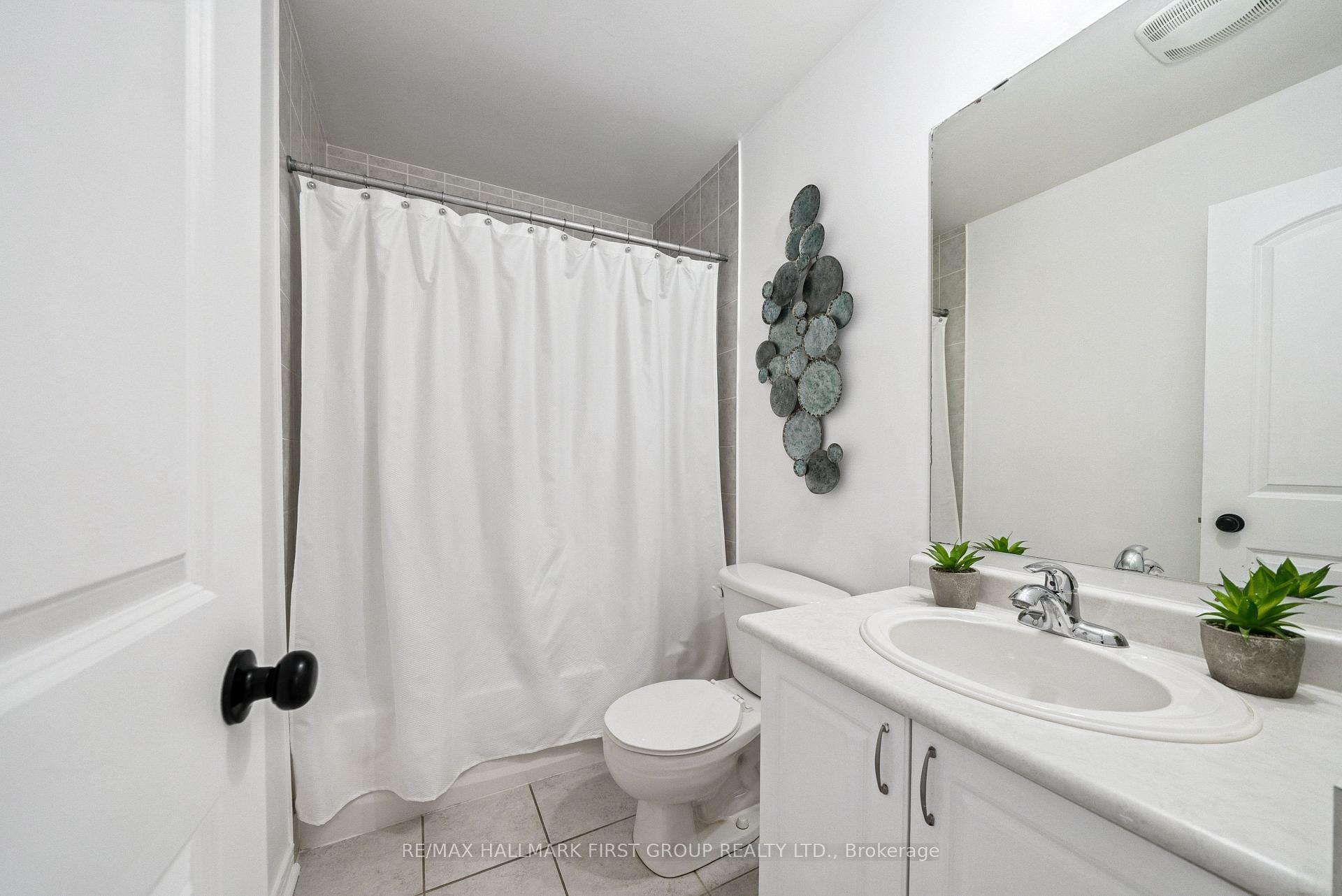 Photo 32 of 35 Allworth Crescent, Clarington, Bowmanville — HOMEH
