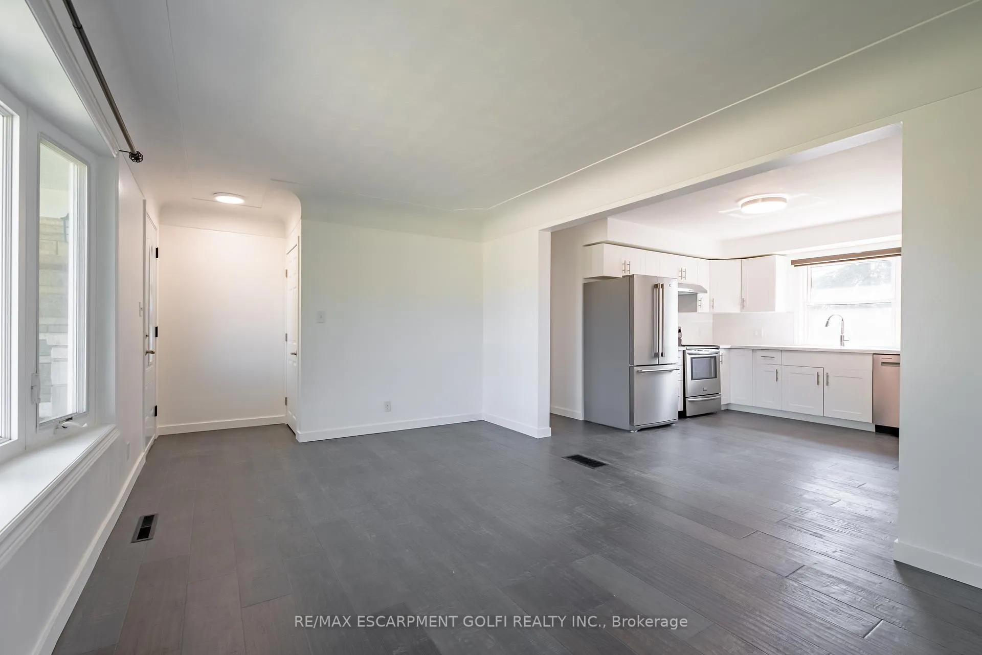 Photo 6 of 423 Upper Ottawa Street, Hamilton, Sherwood — HOMEH