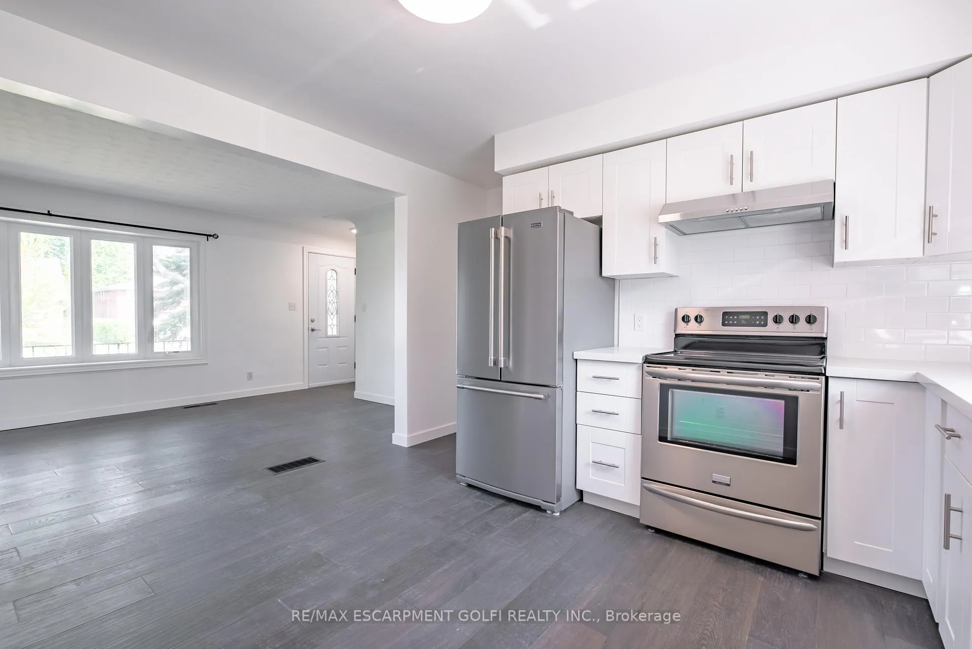 Photo 9 of 423 Upper Ottawa Street, Hamilton, Sherwood — HOMEH