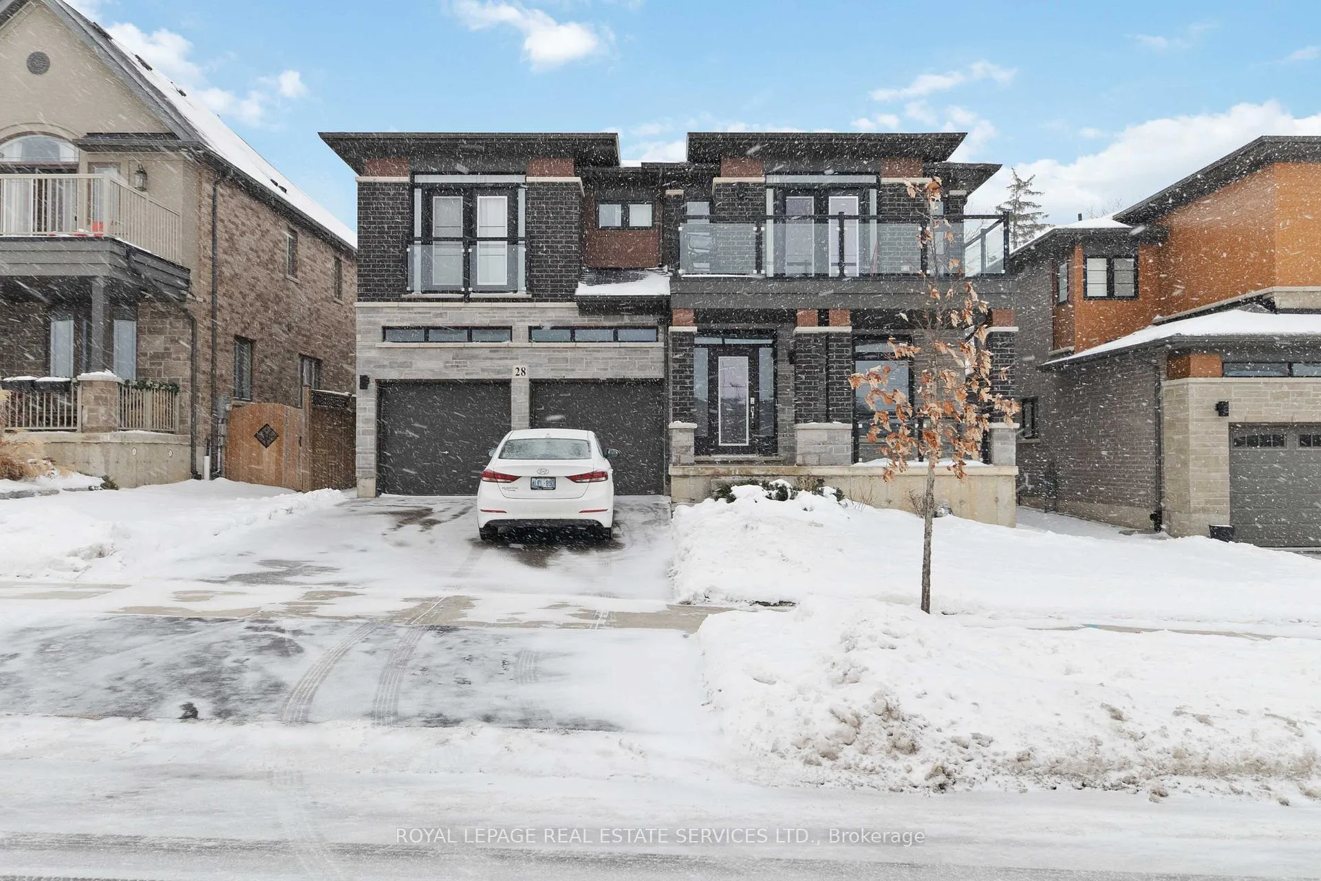 Photo 2 of 28 Lorne Card Drive, Brant, Paris — HOMEH