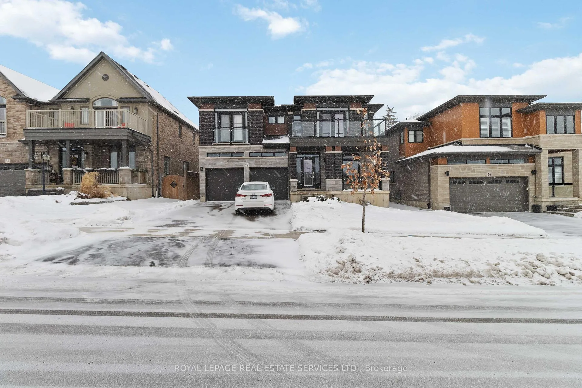Photo 5 of 28 Lorne Card Drive, Brant, Paris — HOMEH