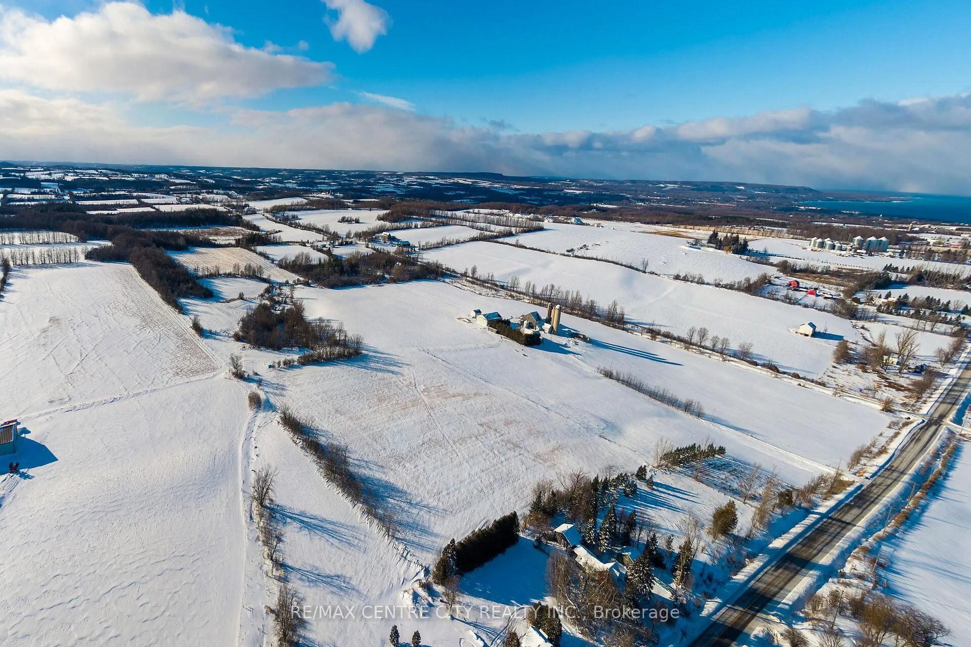 Photo 12 of 197166 Grey Road 7, Meaford — HOMEH
