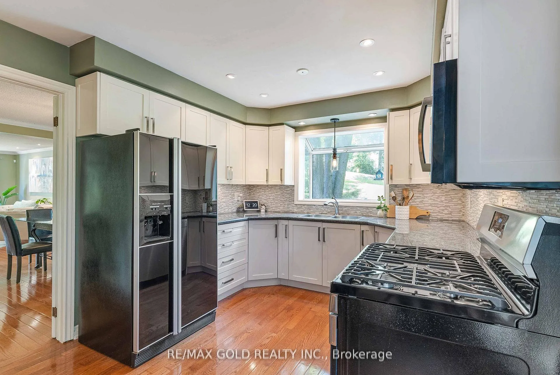 Photo 13 of 52 Palmer Circle, Caledon, Palgrave — HOMEH