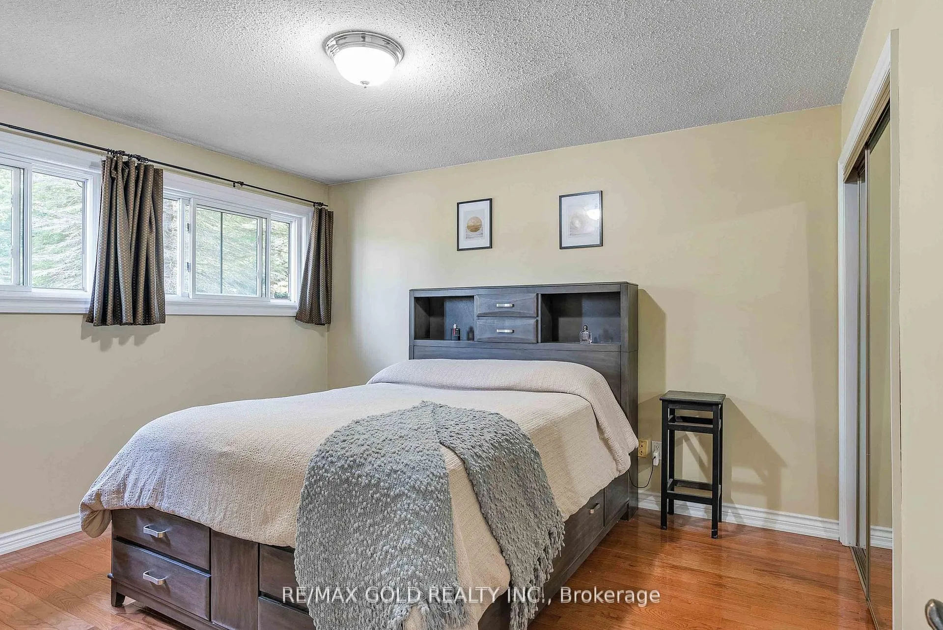 Photo 20 of 52 Palmer Circle, Caledon, Palgrave — HOMEH