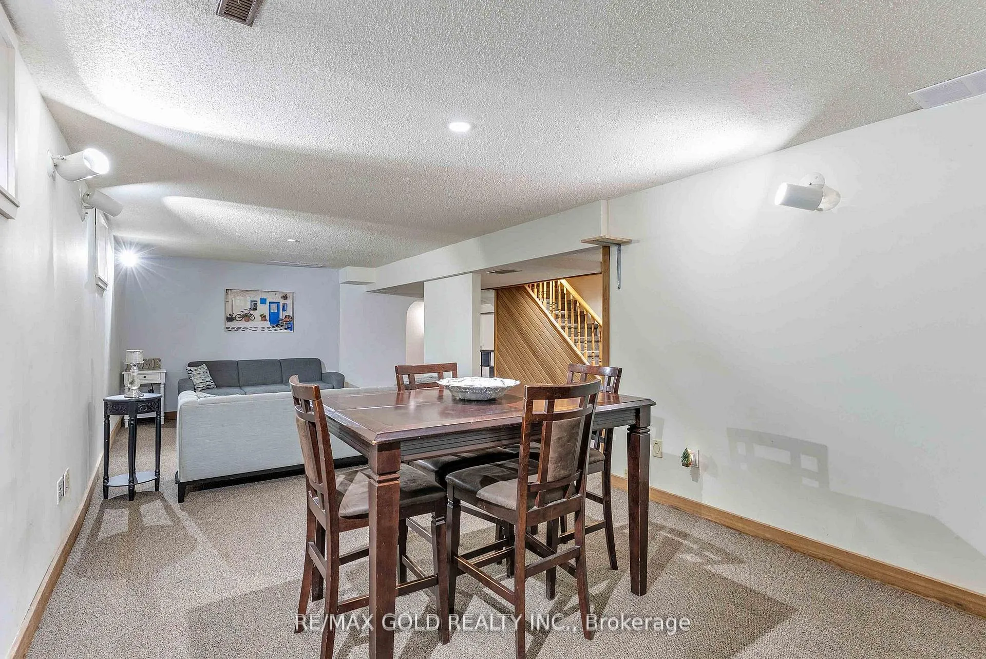 Photo 37 of 52 Palmer Circle, Caledon, Palgrave — HOMEH