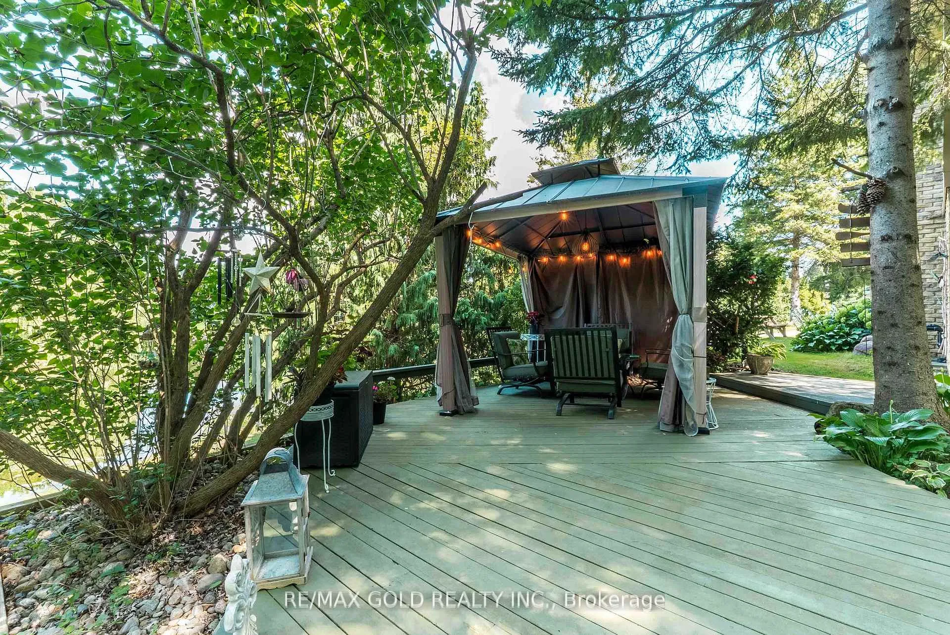 Photo 43 of 52 Palmer Circle, Caledon, Palgrave — HOMEH