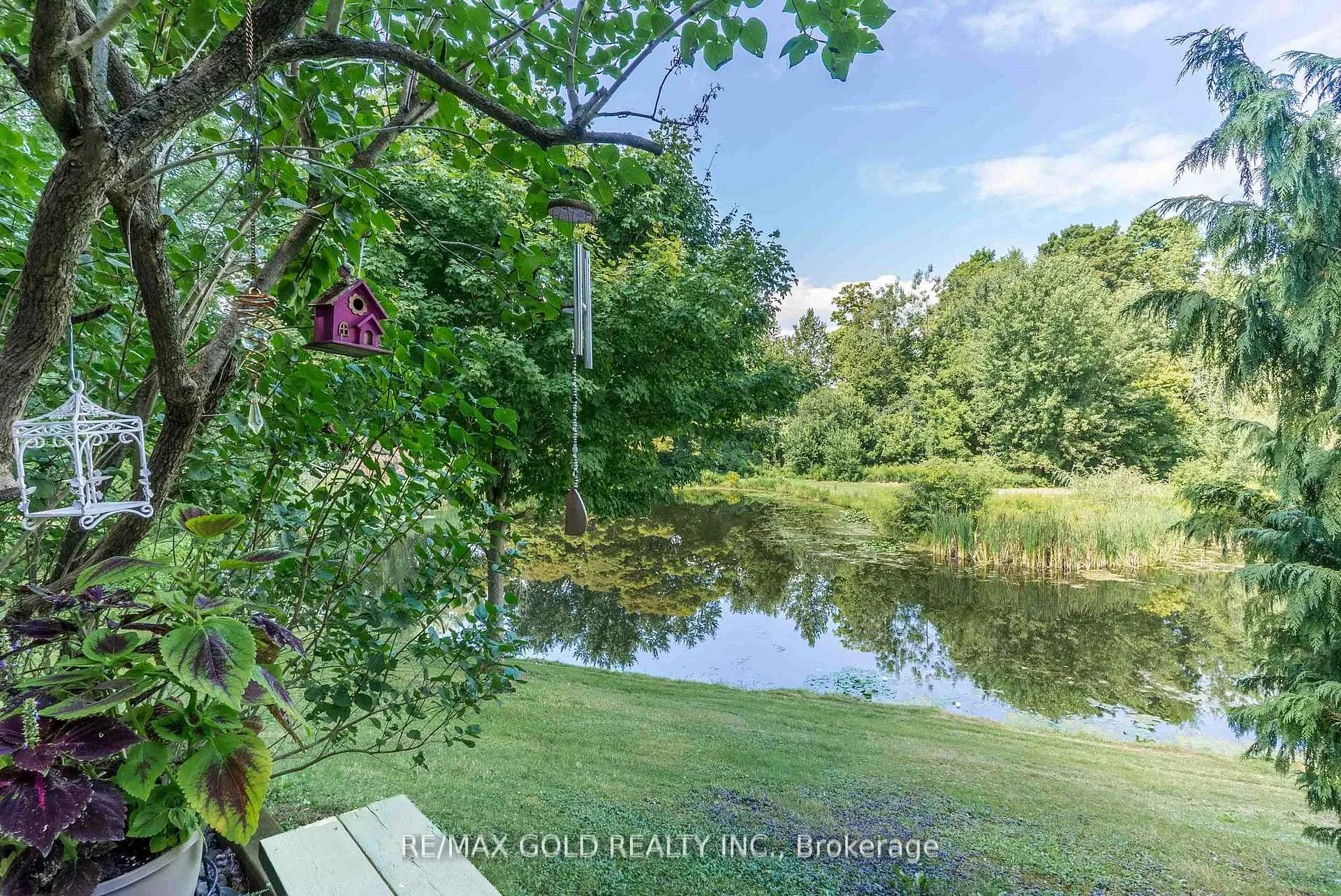 Photo 44 of 52 Palmer Circle, Caledon, Palgrave — HOMEH