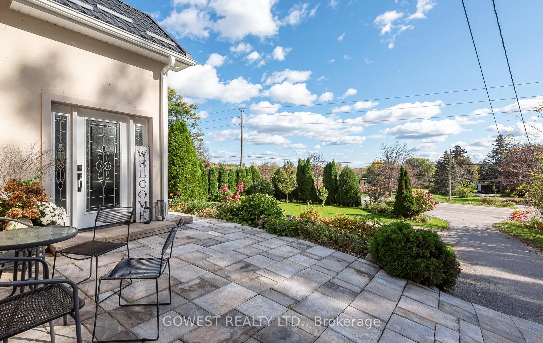 Photo 5 of 2670 Embleton Road, Brampton, Huttonville — HOMEH