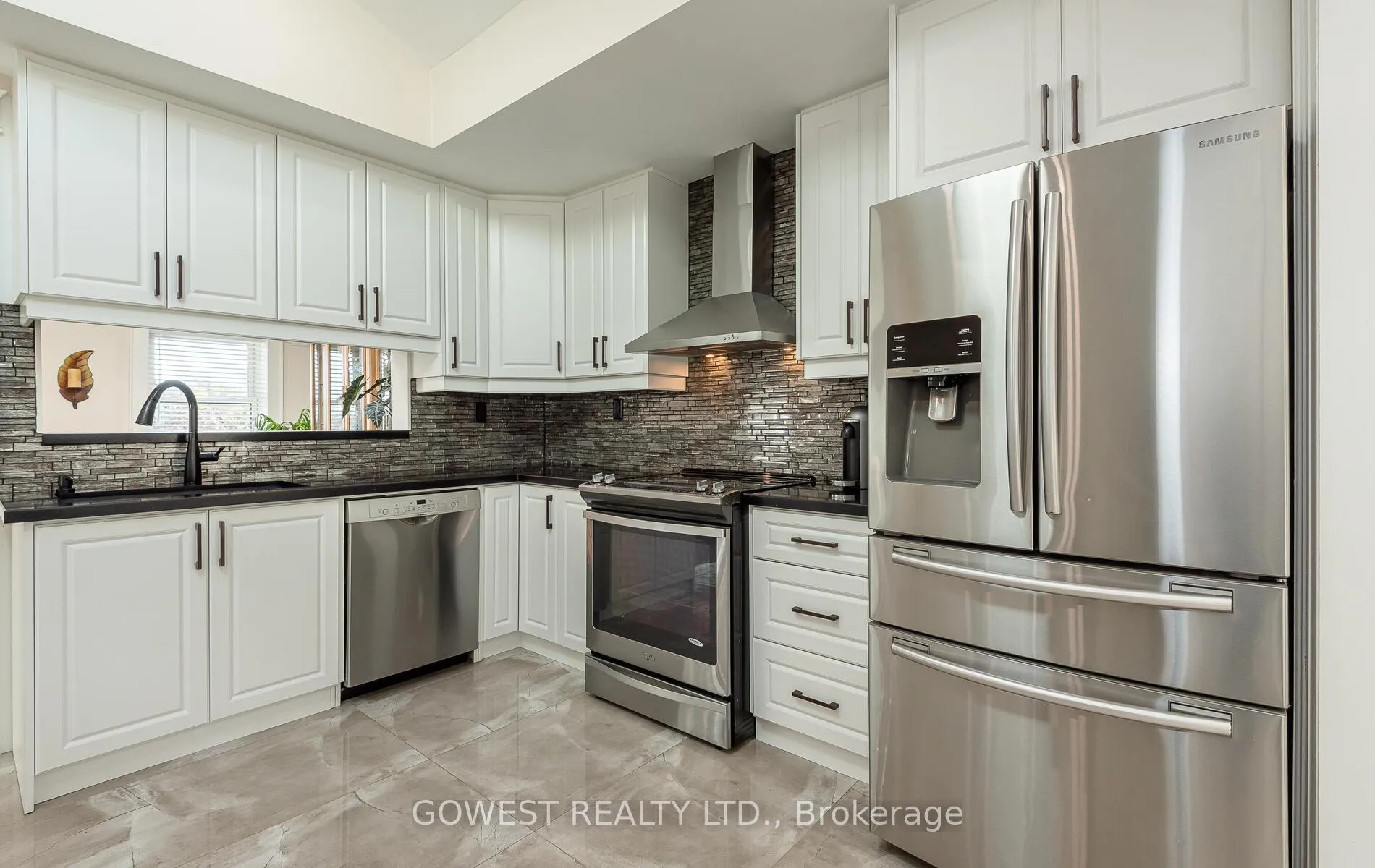 Photo 22 of 2670 Embleton Road, Brampton, Huttonville — HOMEH